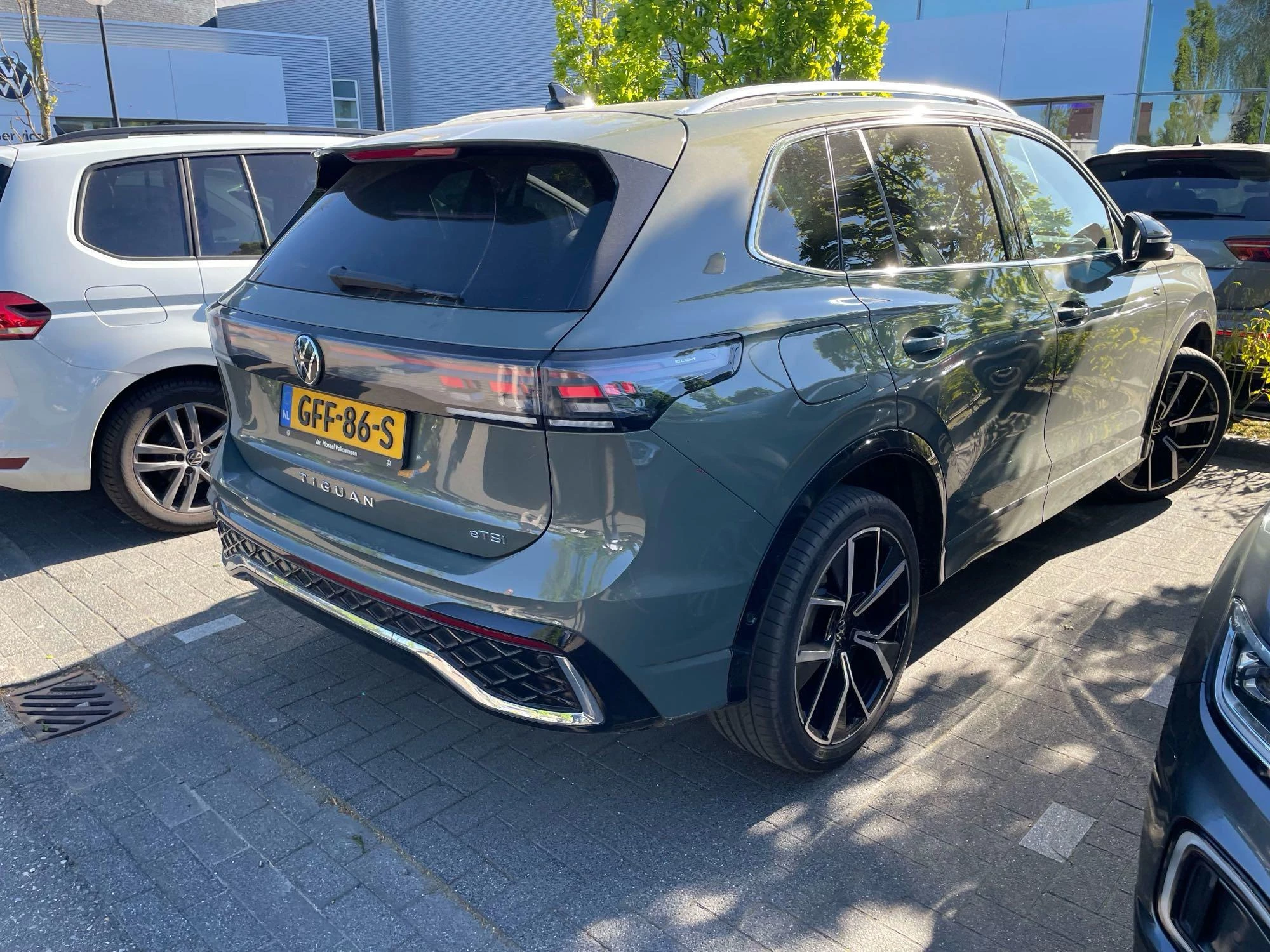 Volkswagen Tiguan 1.5 eHybrid R-Line Business | 204 PK |