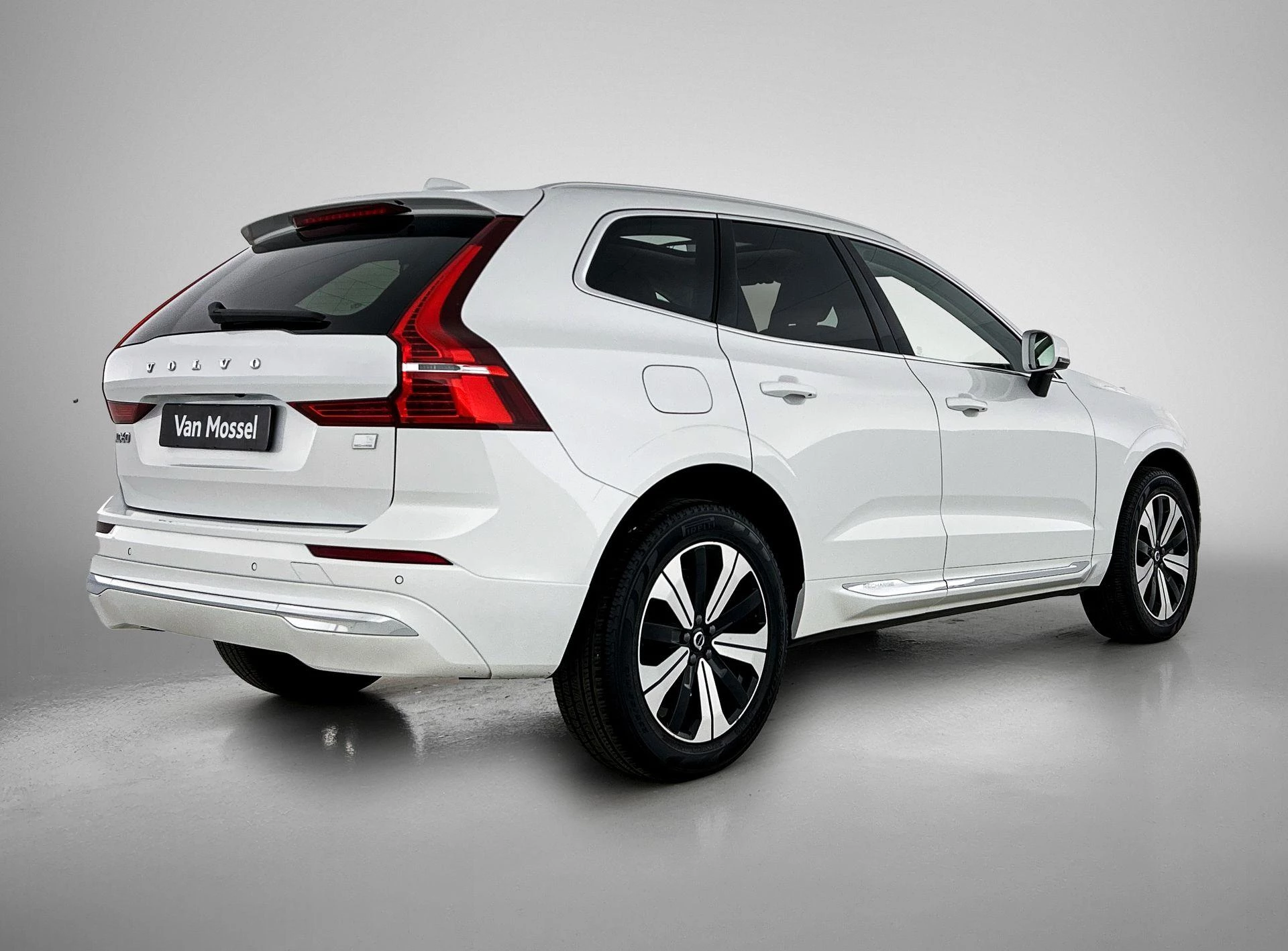 Volvo XC60 2.0 T6 Plug-in hybrid AWD Plus Bright