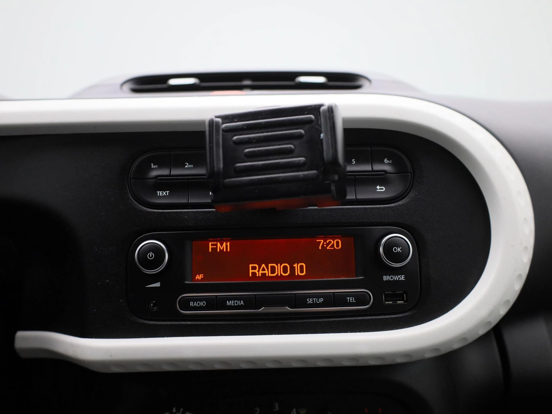 Renault-Twingo-image-15