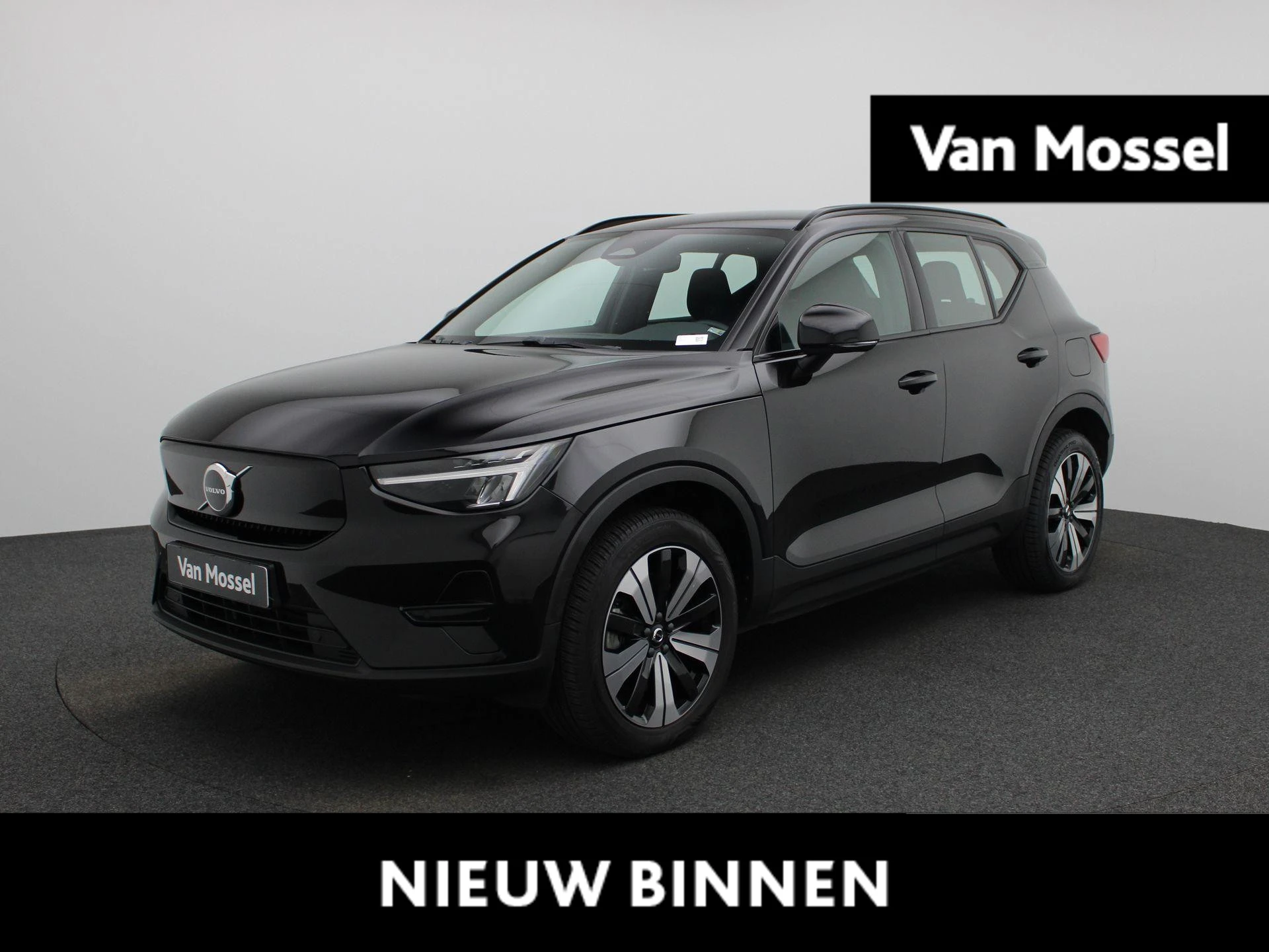Volvo-XC40-image-0