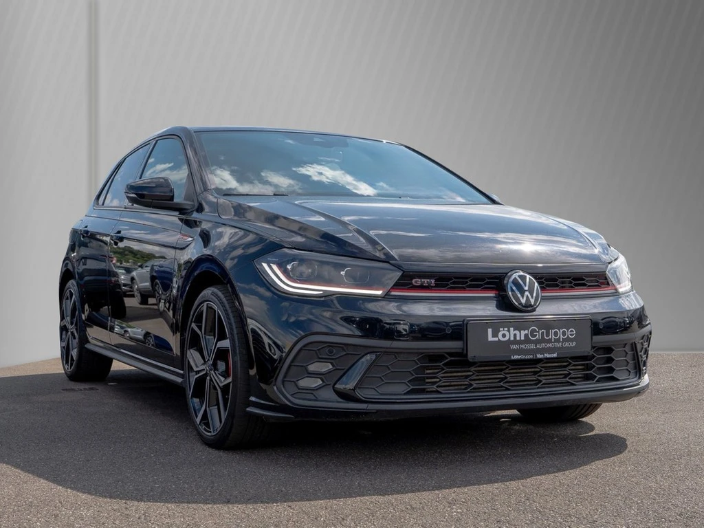 Volkswagen-Polo-image-2
