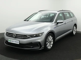 Volkswagen-Passat-image-0