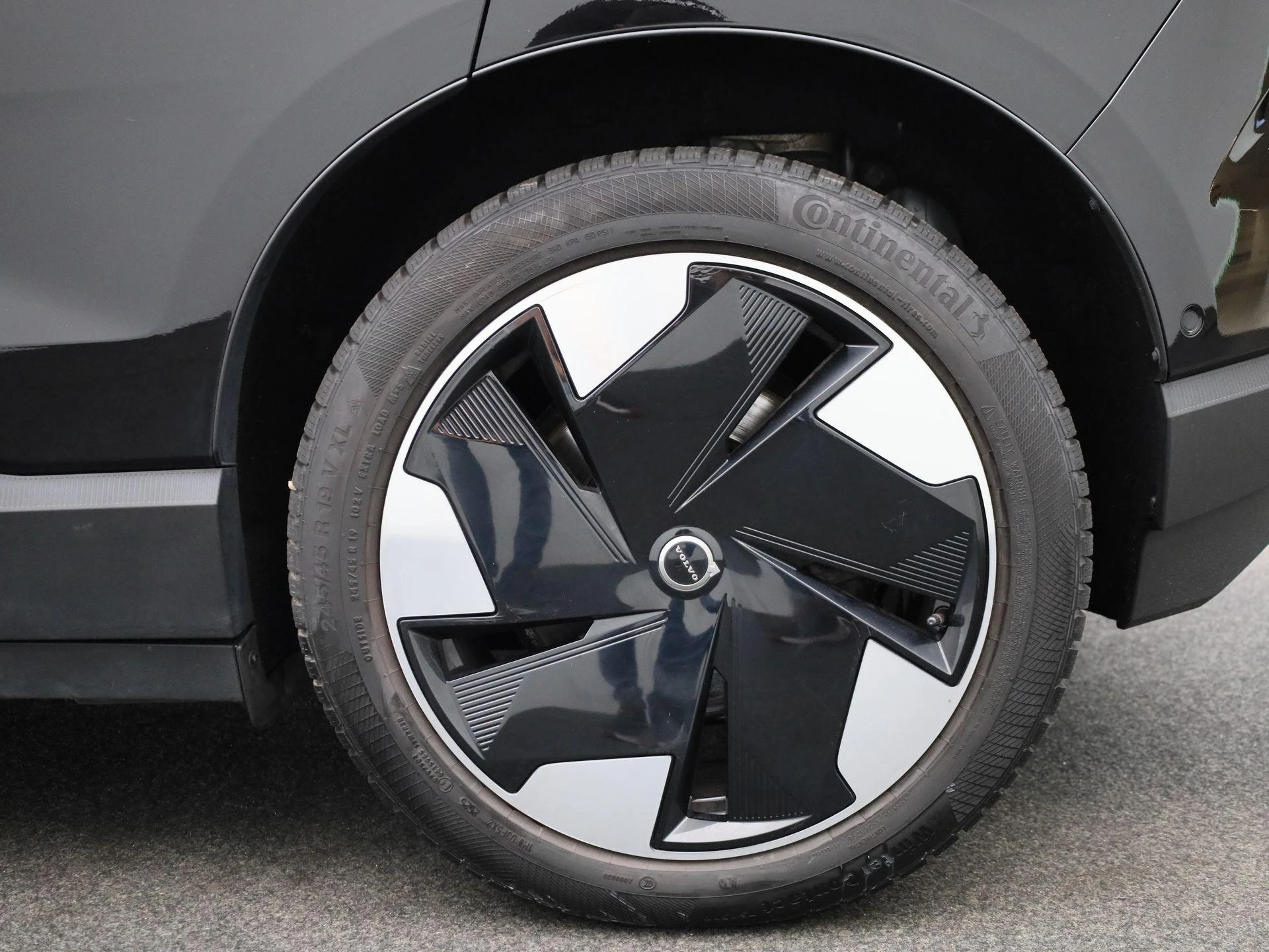 Volvo-EX30-image-11