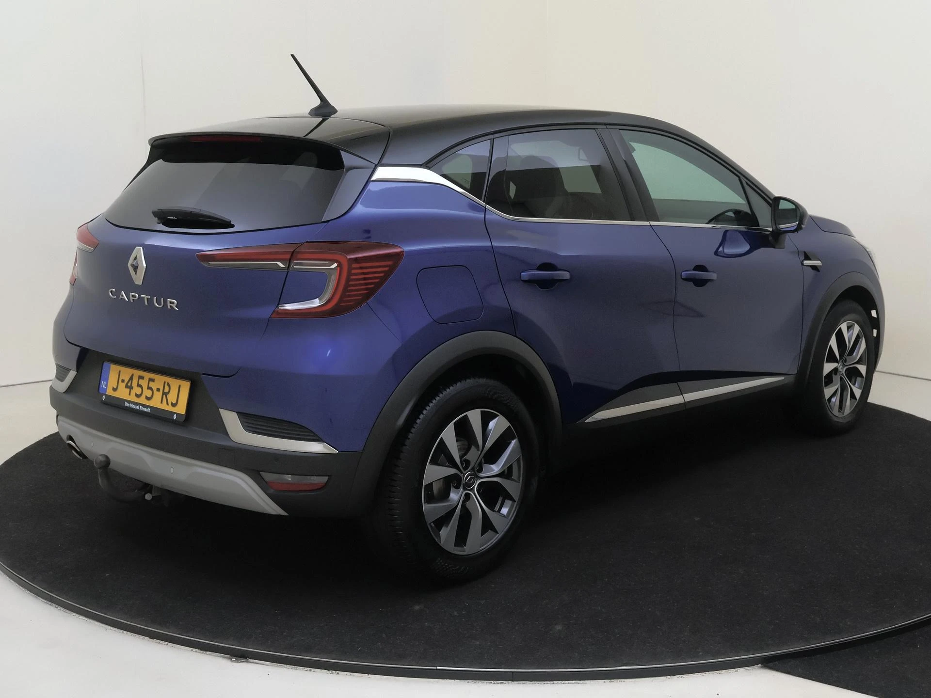 Renault-Captur-image-3
