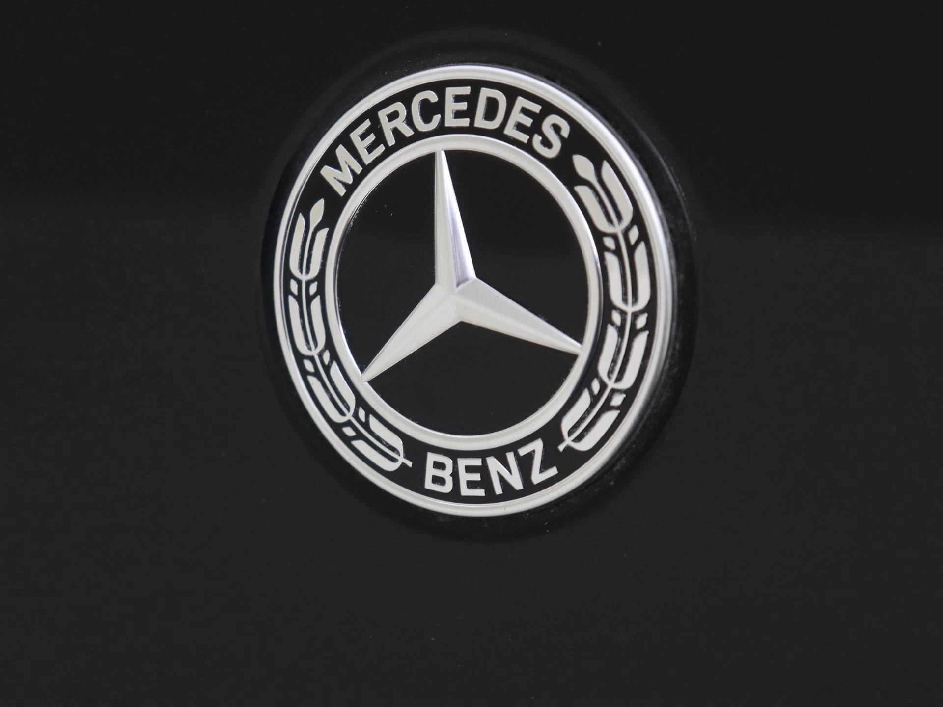 Mercedes-Benz-EQB-image-27