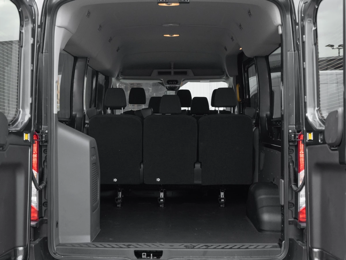 Ford-Transit-image-17