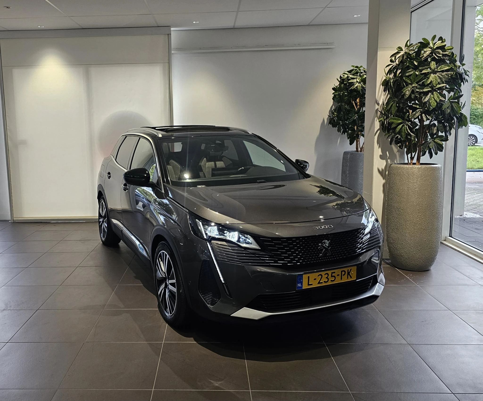 Peugeot-3008-image-2