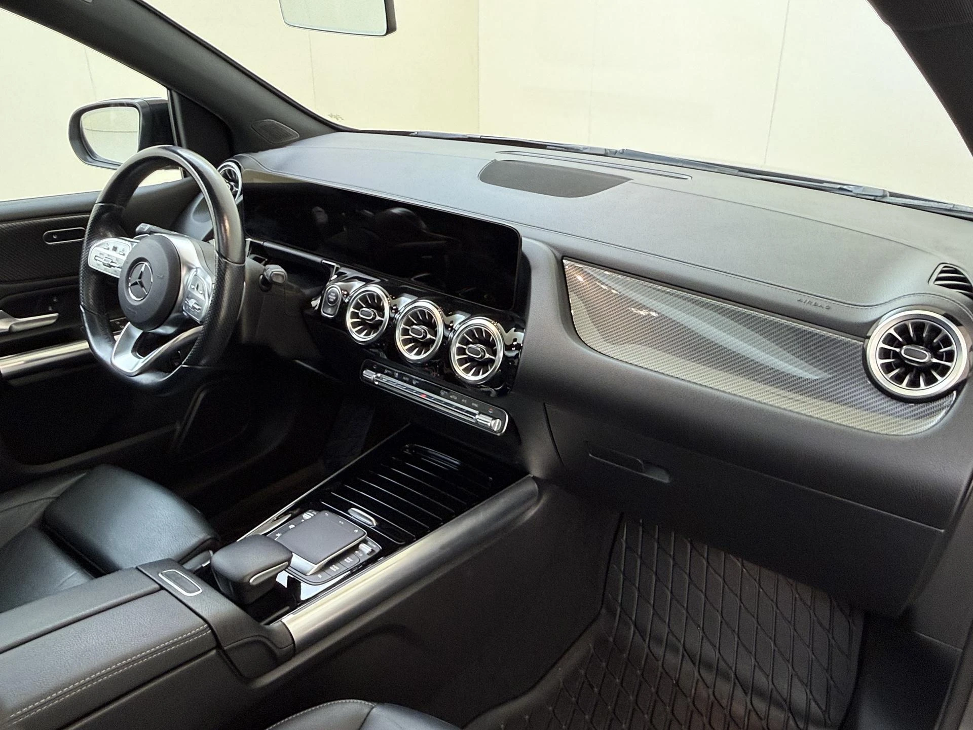 Mercedes-Benz-B-Klasse-image-4