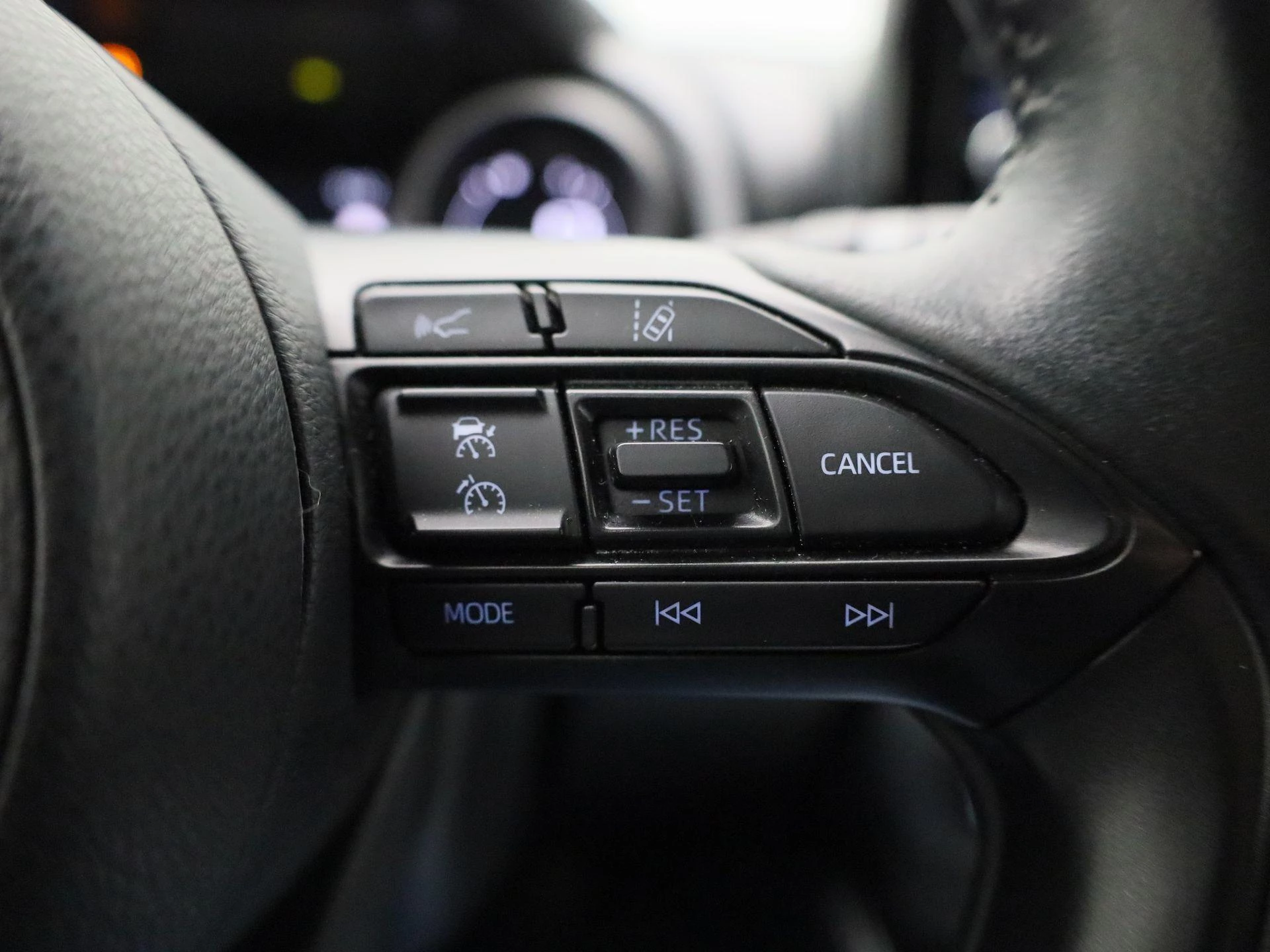Toyota-Yaris-image-15