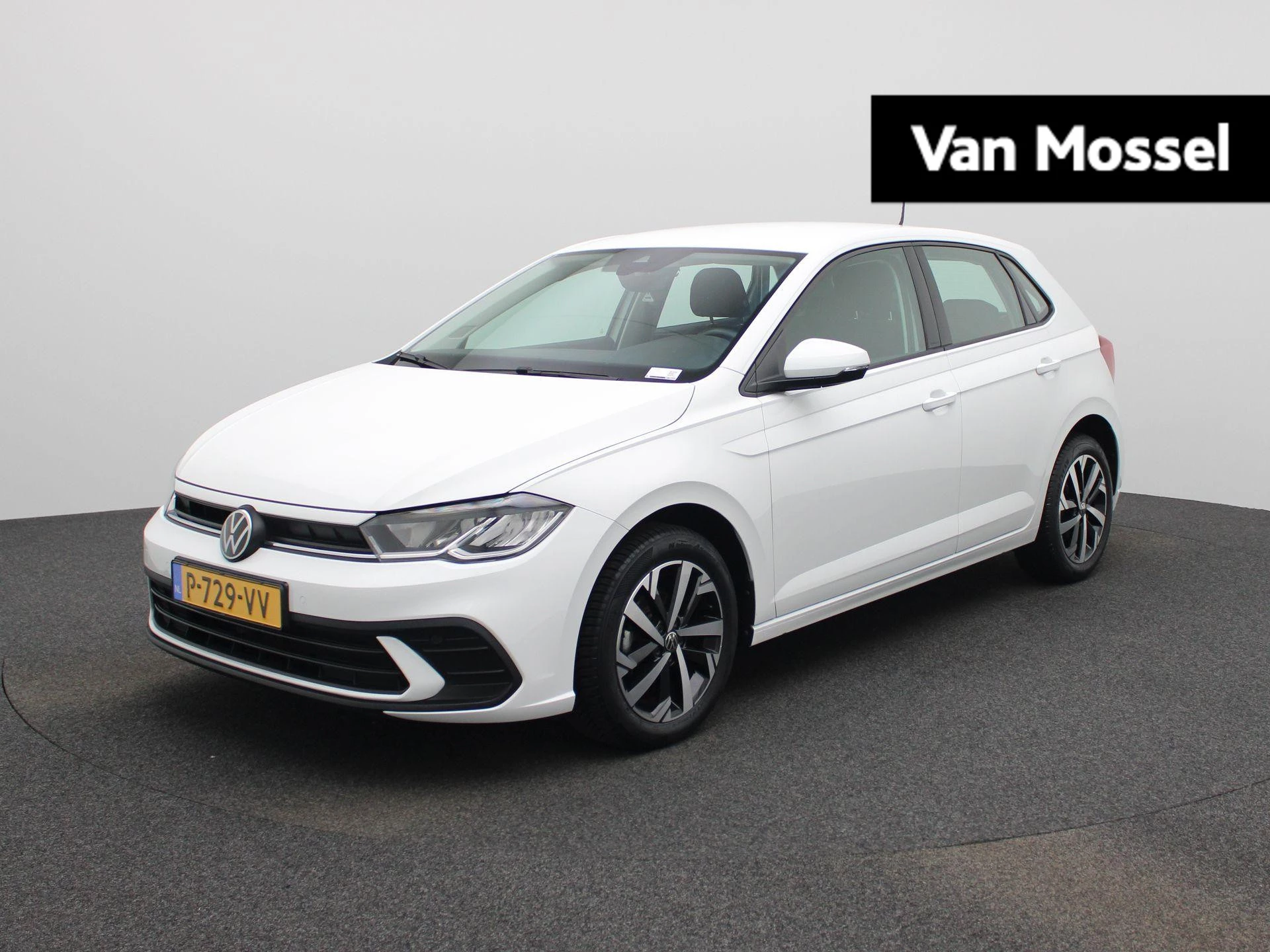 Volkswagen-Polo-image-0