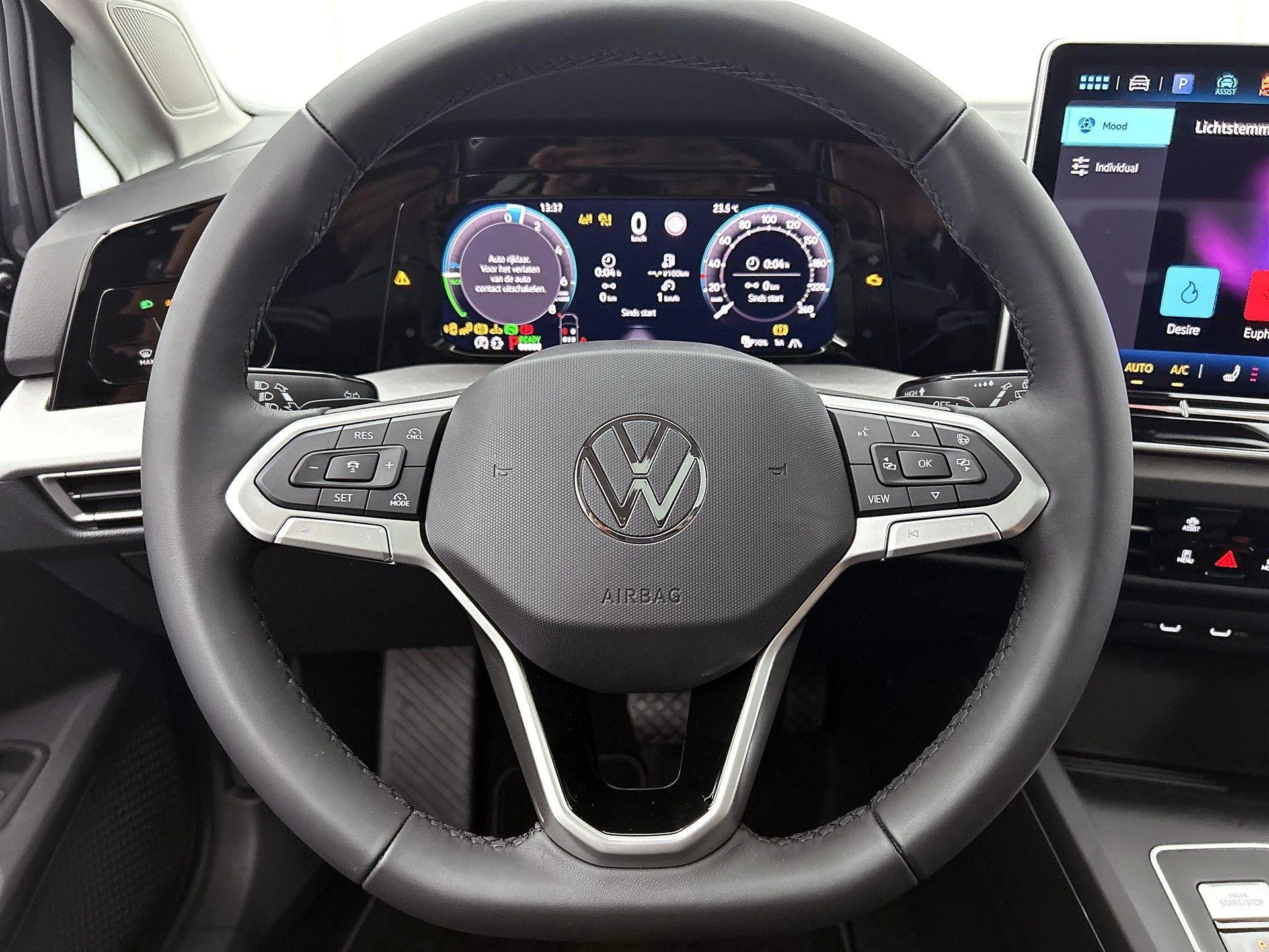 Volkswagen Golf 1.5 eHybrid Life Edition 204pk