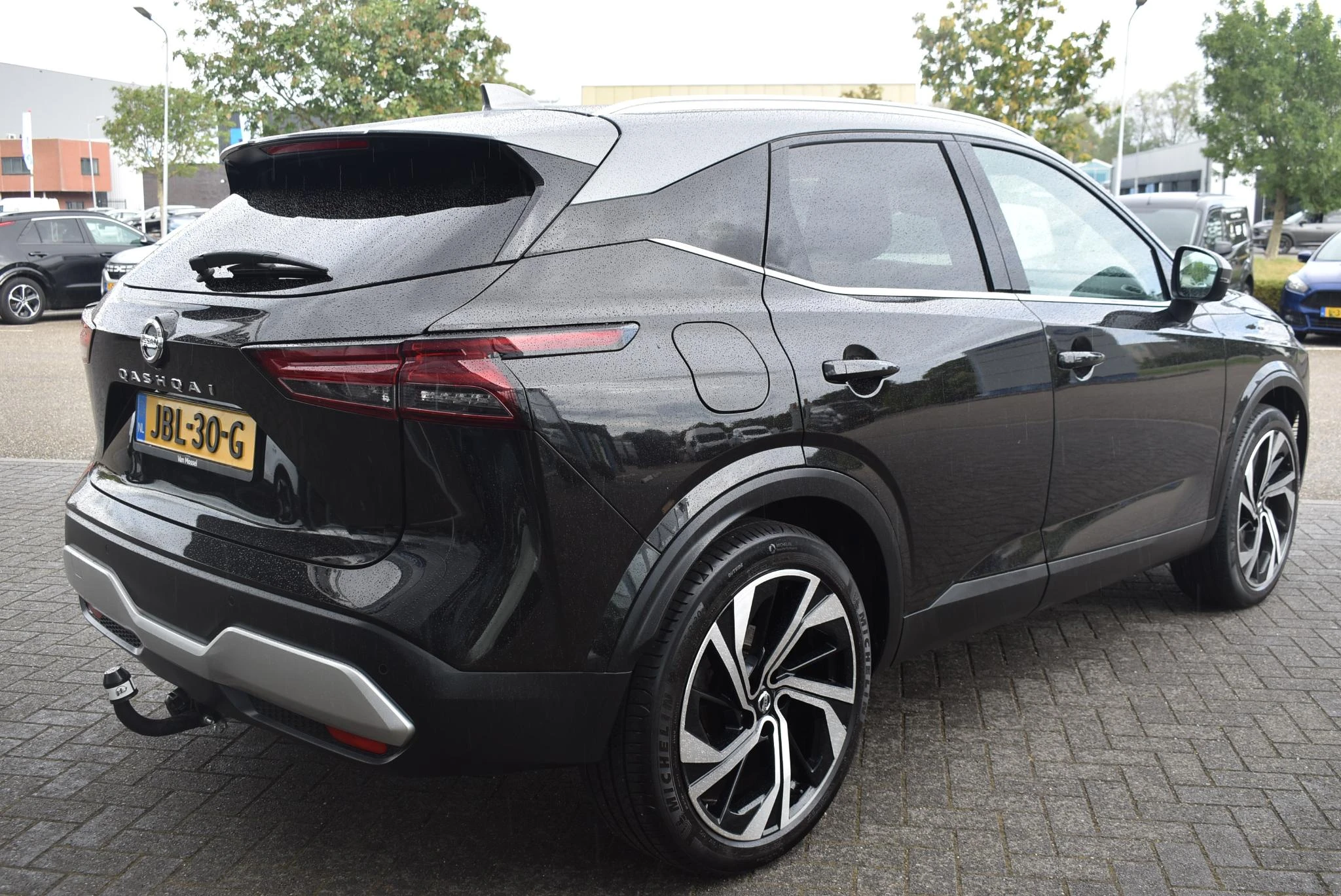 Nissan-QASHQAI-image-4