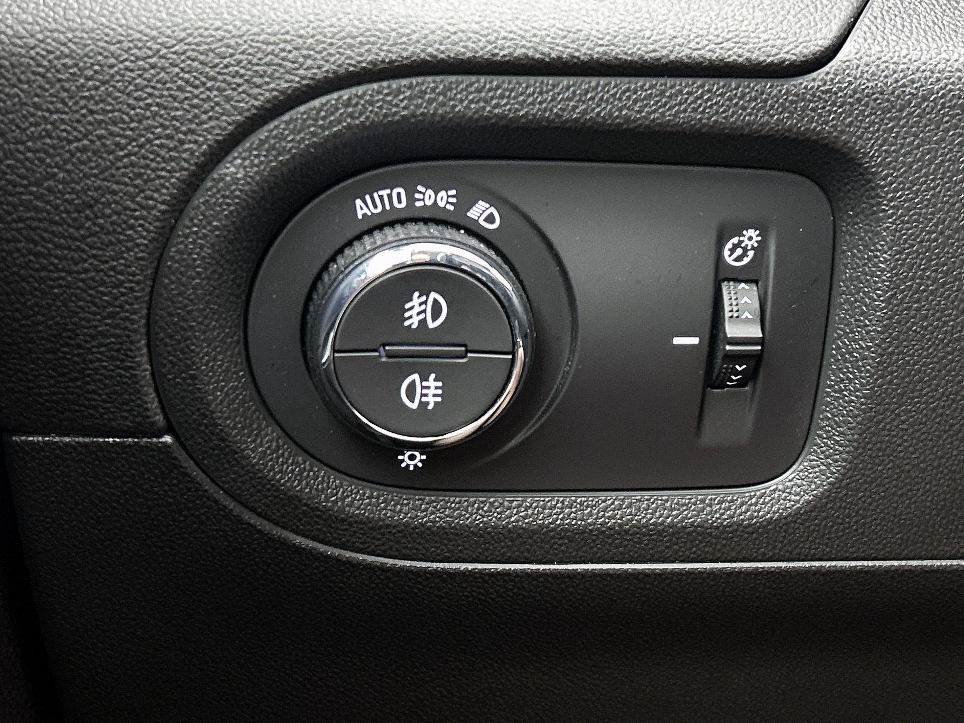 Opel-Grandland X-image-29