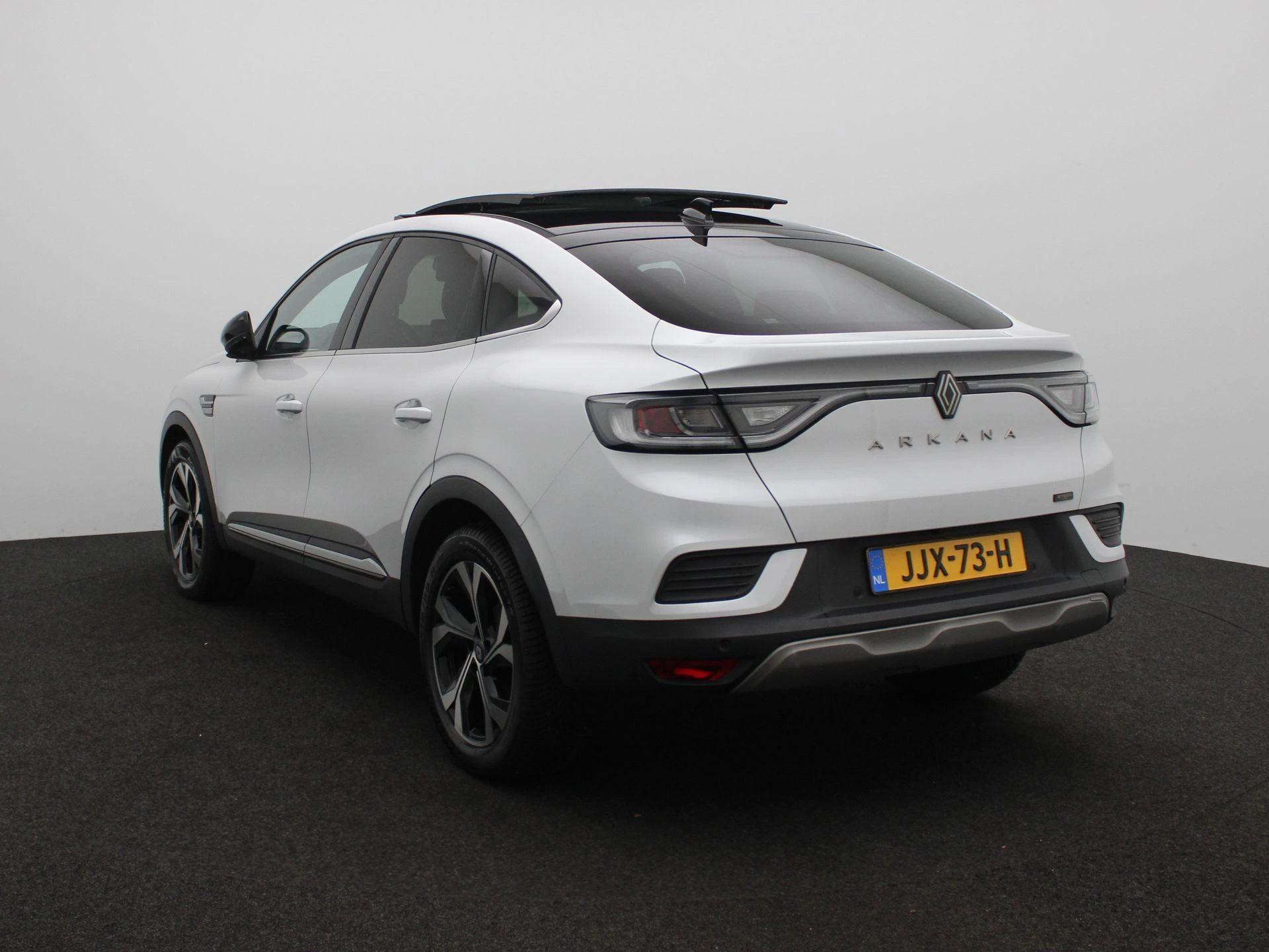 Renault-Arkana-image-1