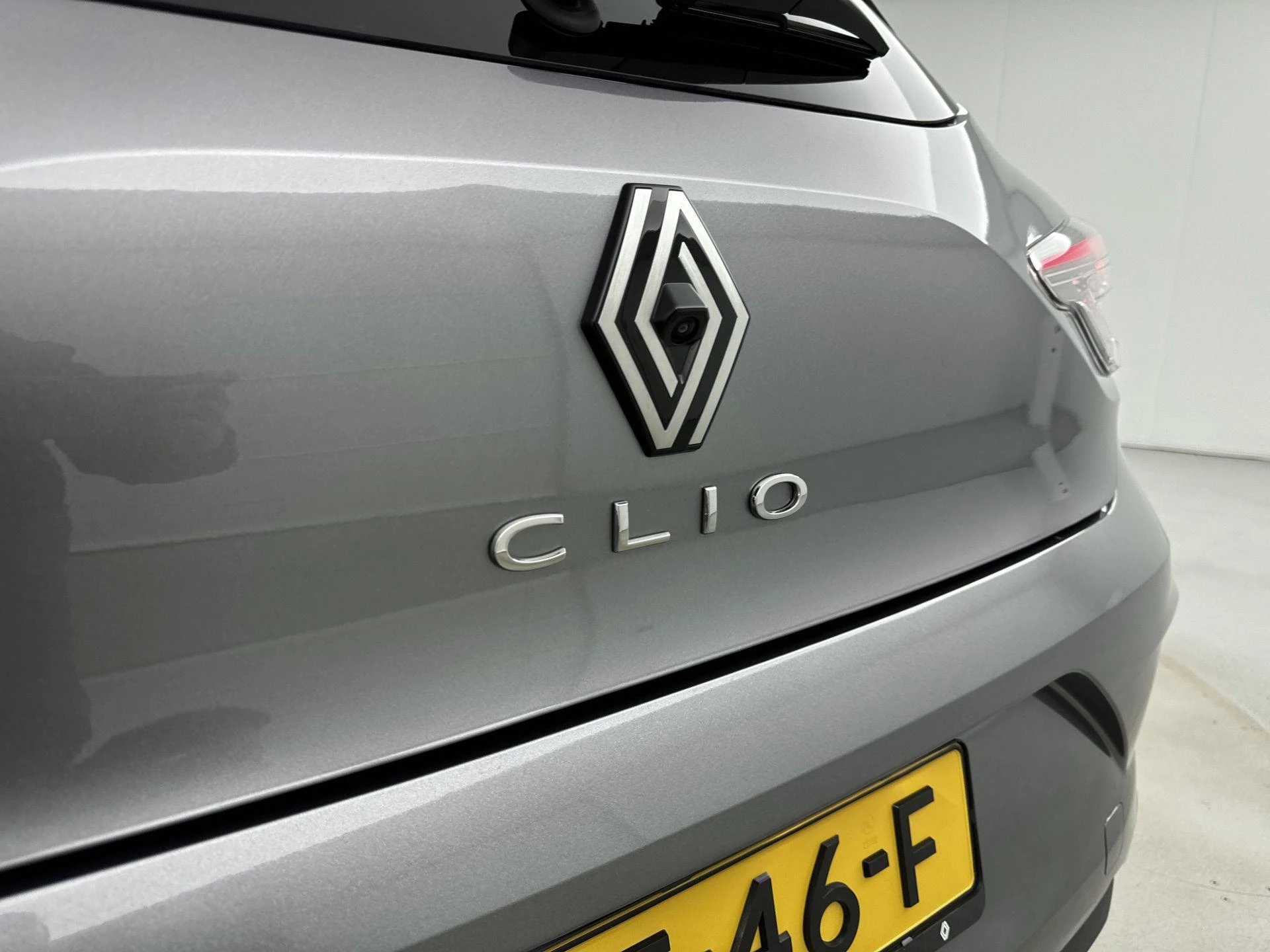 Renault-Clio-image-19