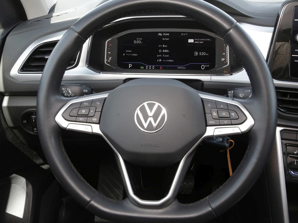 Volkswagen T-Roc 1.5 TSI DSG Life 16" App-Con.+VC ACC LED RFK+PDC SHZ