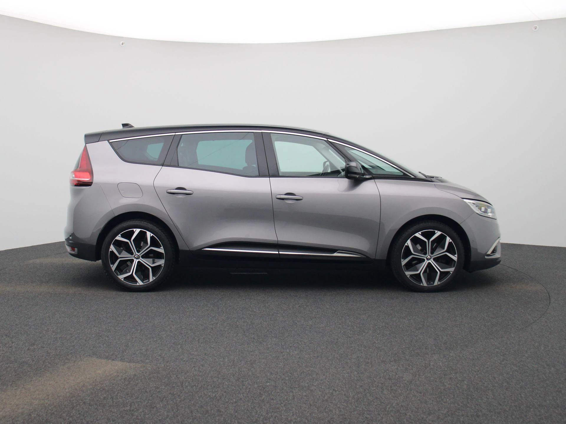 Renault Grand Scénic TCe 140 EDC GPF Intens 7P