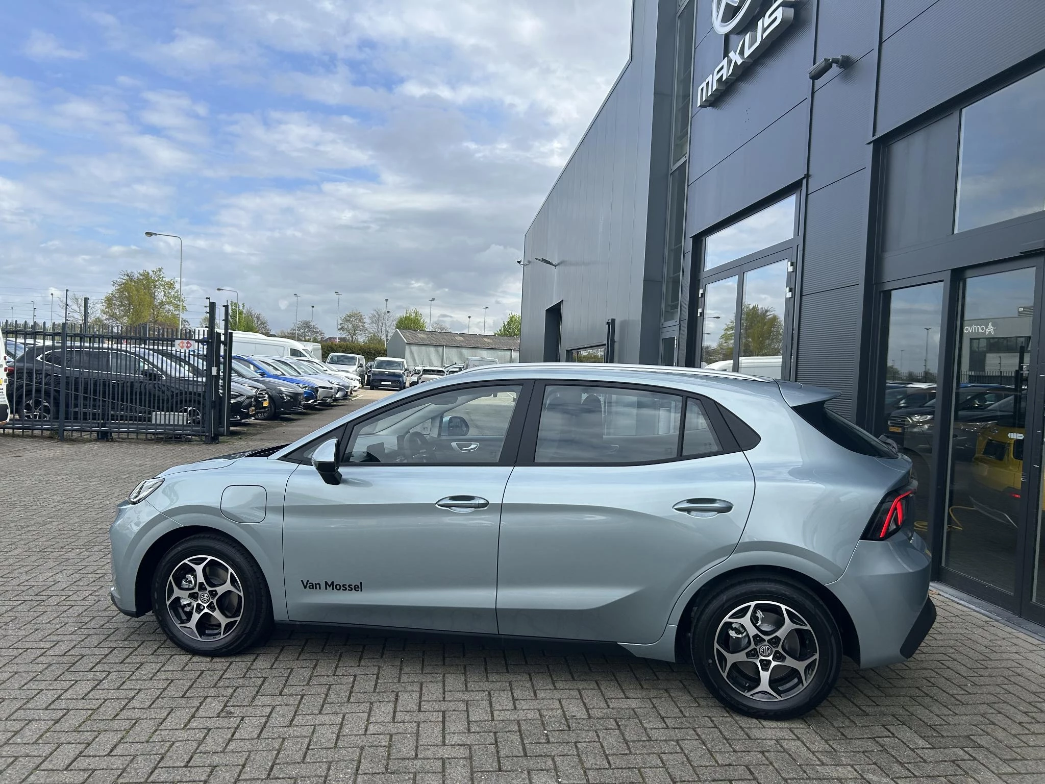 MG-MG4 EV Urban-image-1