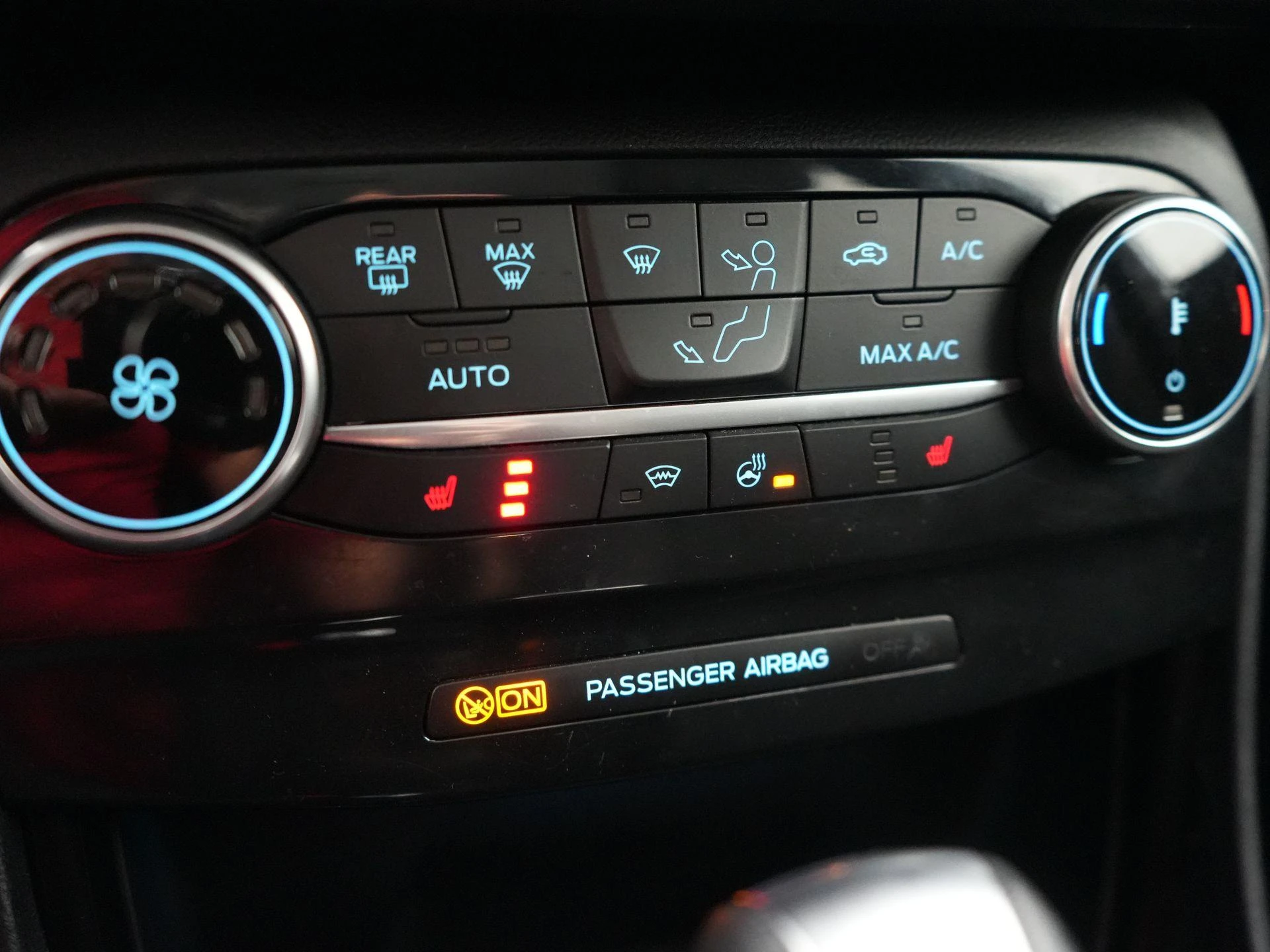 Ford Puma Titanium - Automaat - 2024