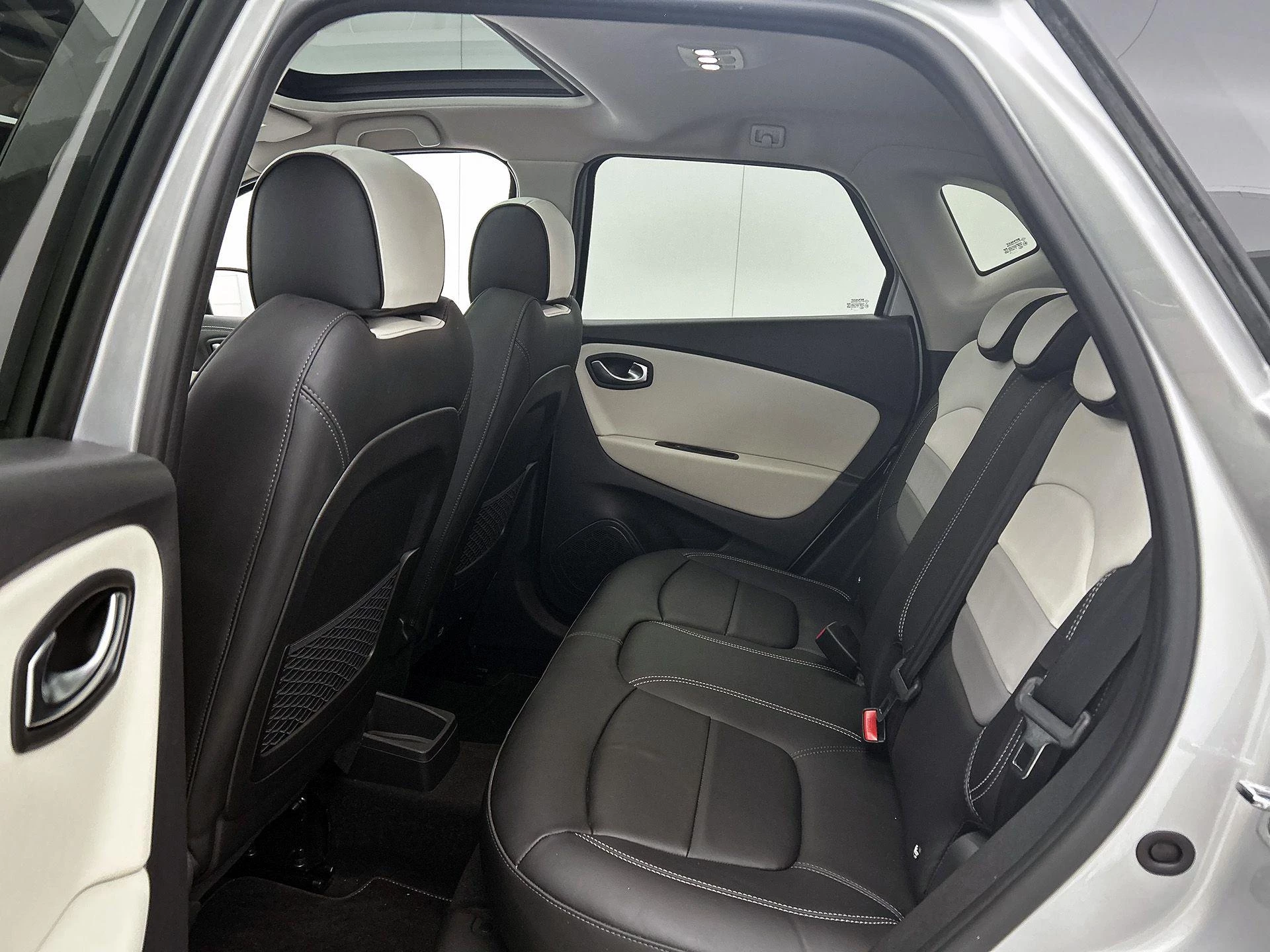 Renault-Captur-image-25