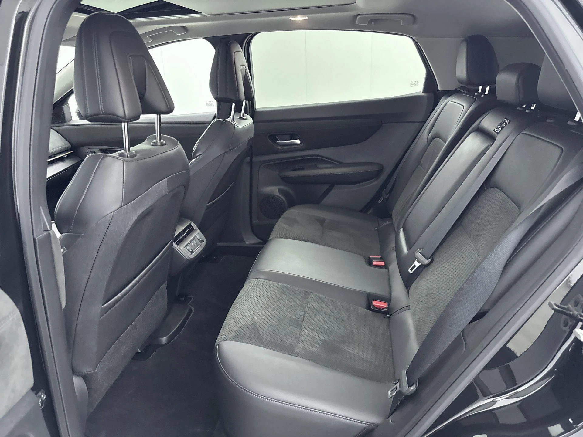 Nissan-ARIYA-image-25