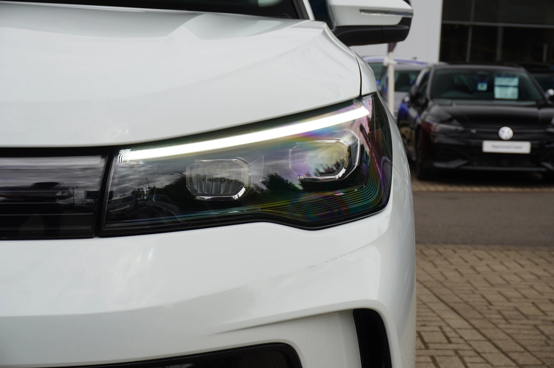 Volkswagen-Tiguan-image-40