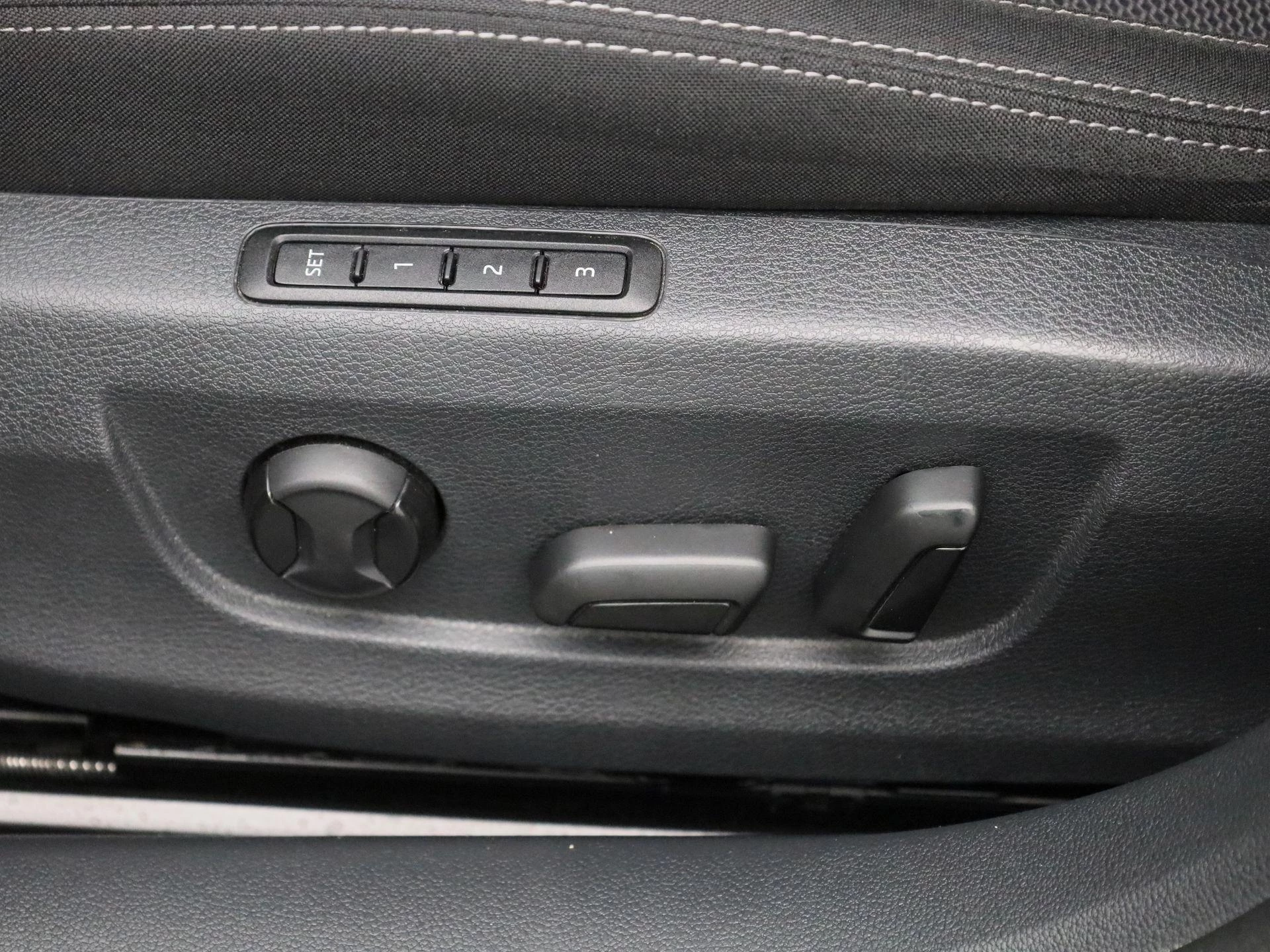 Škoda Superb 1.4 TSI iV DSG STYLE COMBI