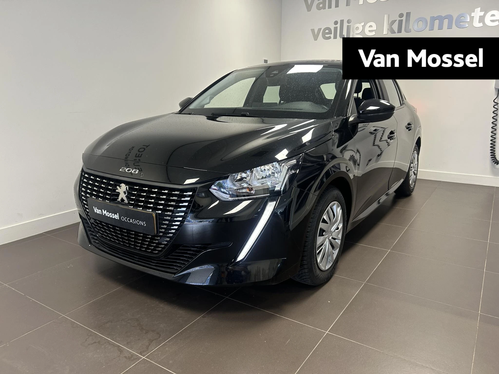 Peugeot-208-image-0