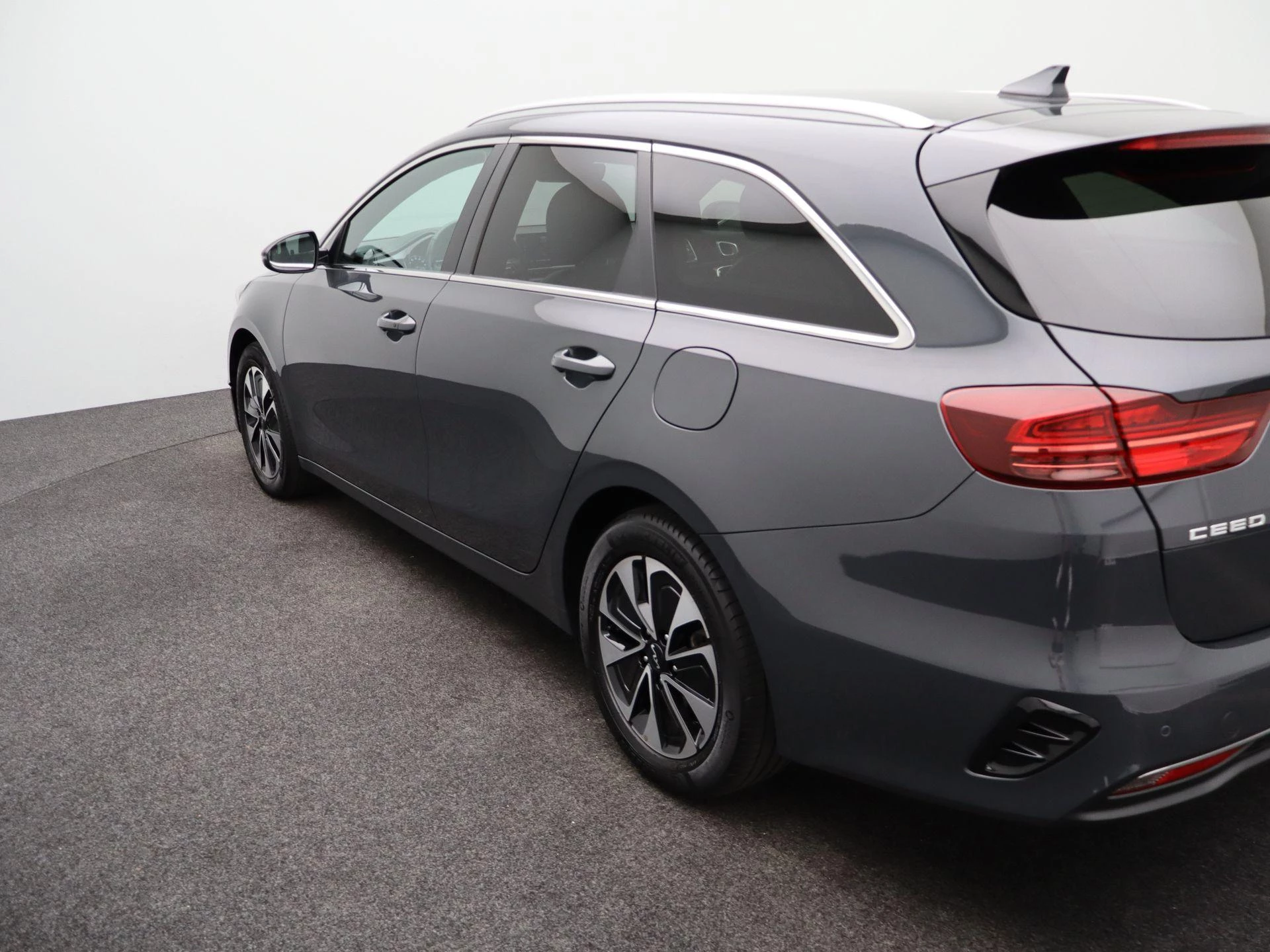 Kia-Ceed Sportswagon-image-39