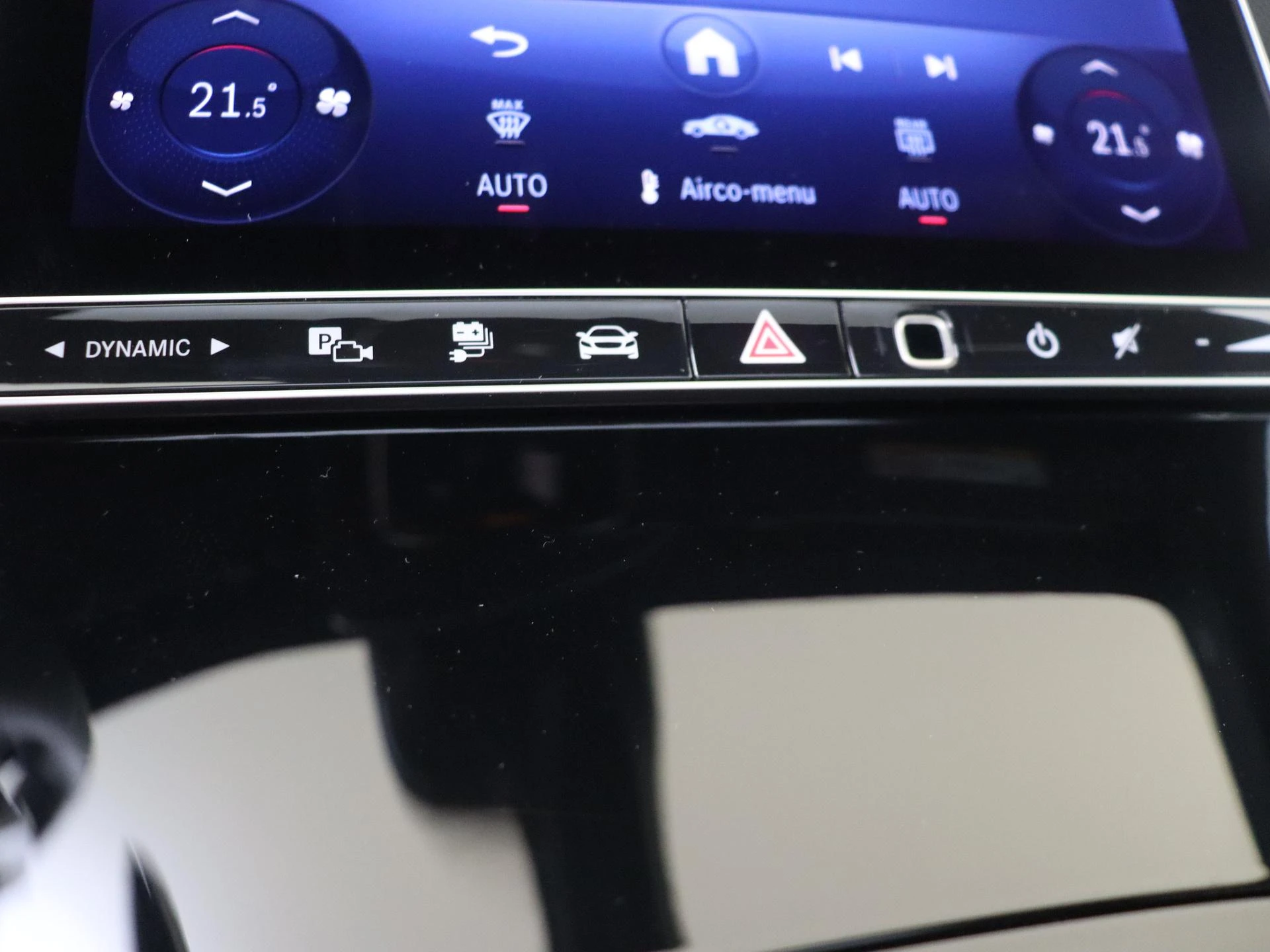Mercedes-Benz-GLC-image-20
