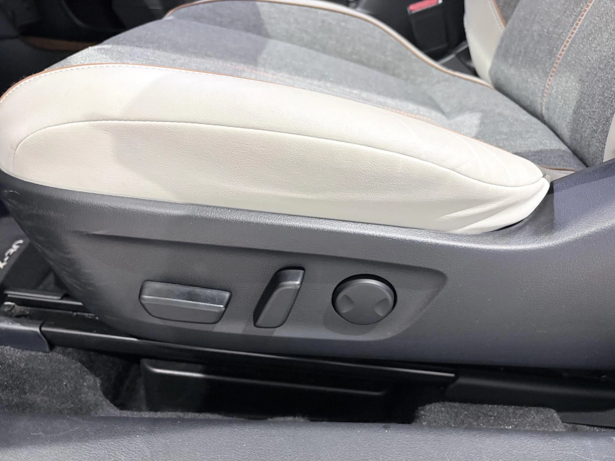 Mazda MX-30 e-SkyActiv 145 First Edition 36 kWh