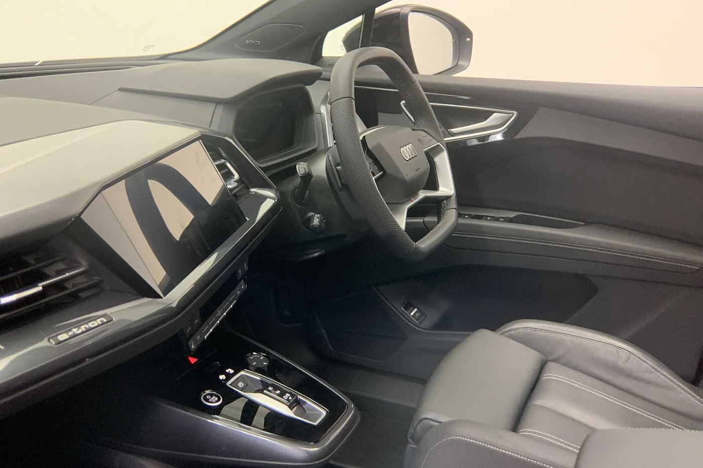 Audi-Q4 Sportback e-tron-image-1