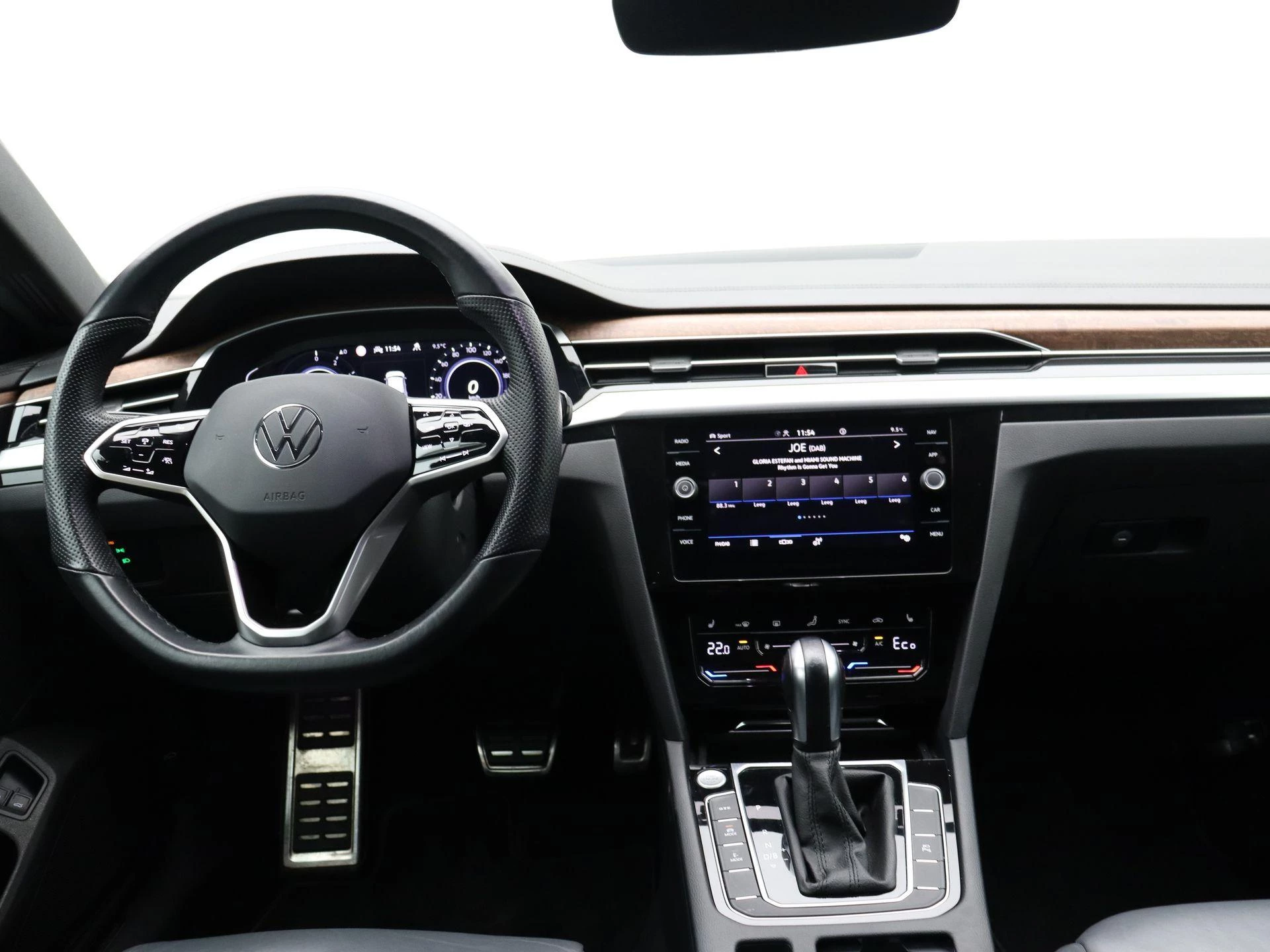 Volkswagen-Arteon-image-16