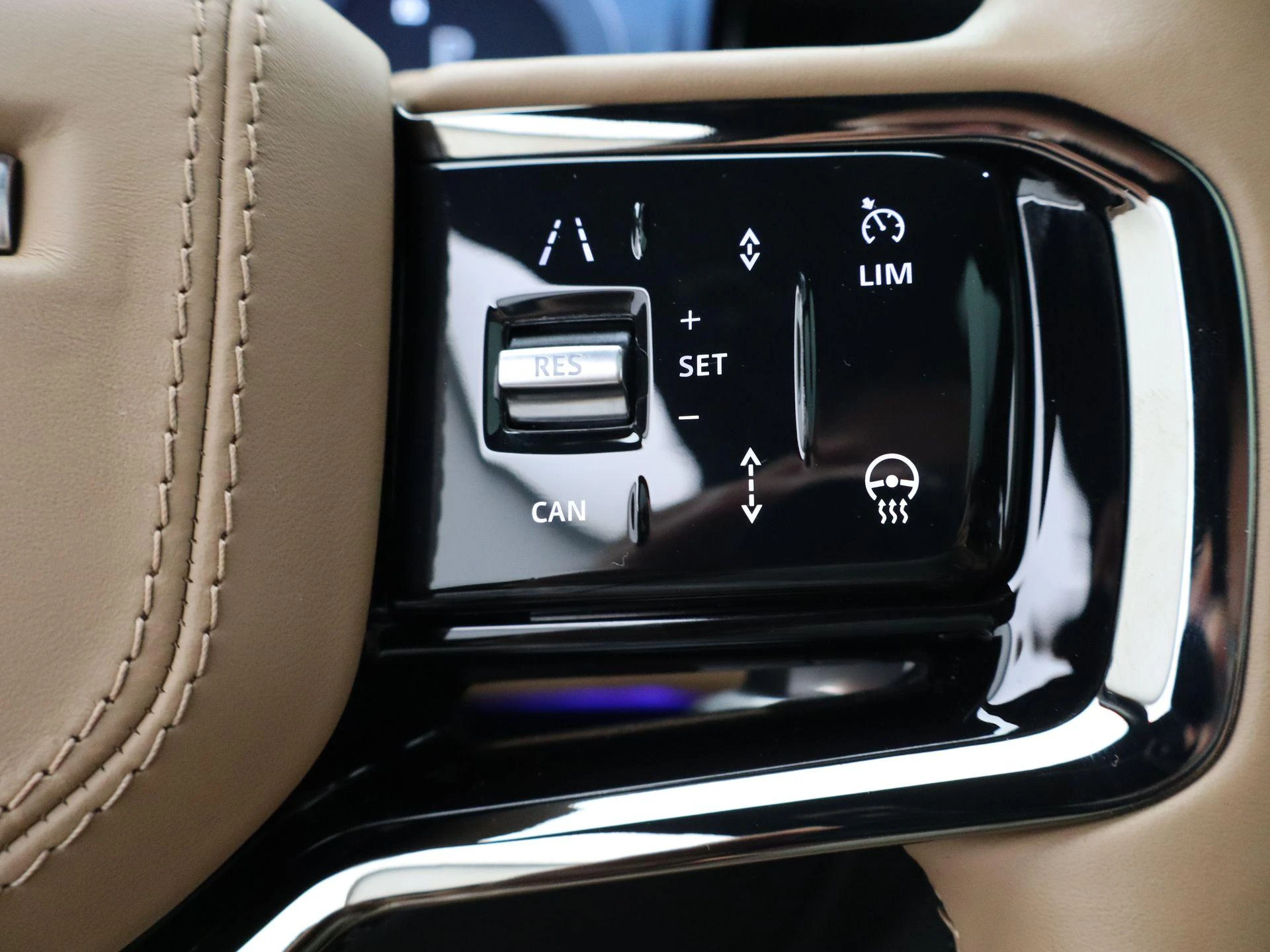 Land Rover-Range Rover Sport-image-28