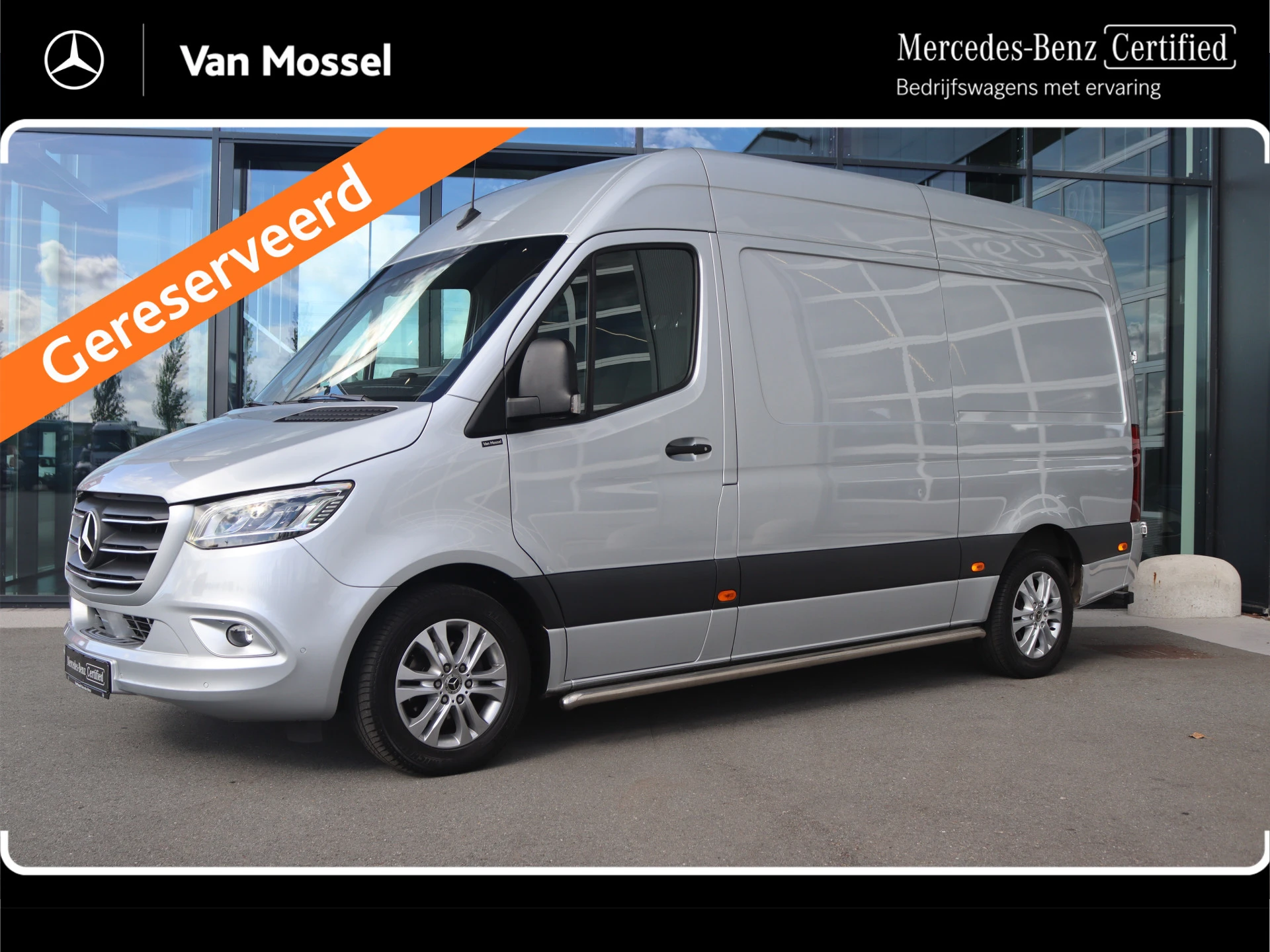 Mercedes-Benz-Sprinter-image-0