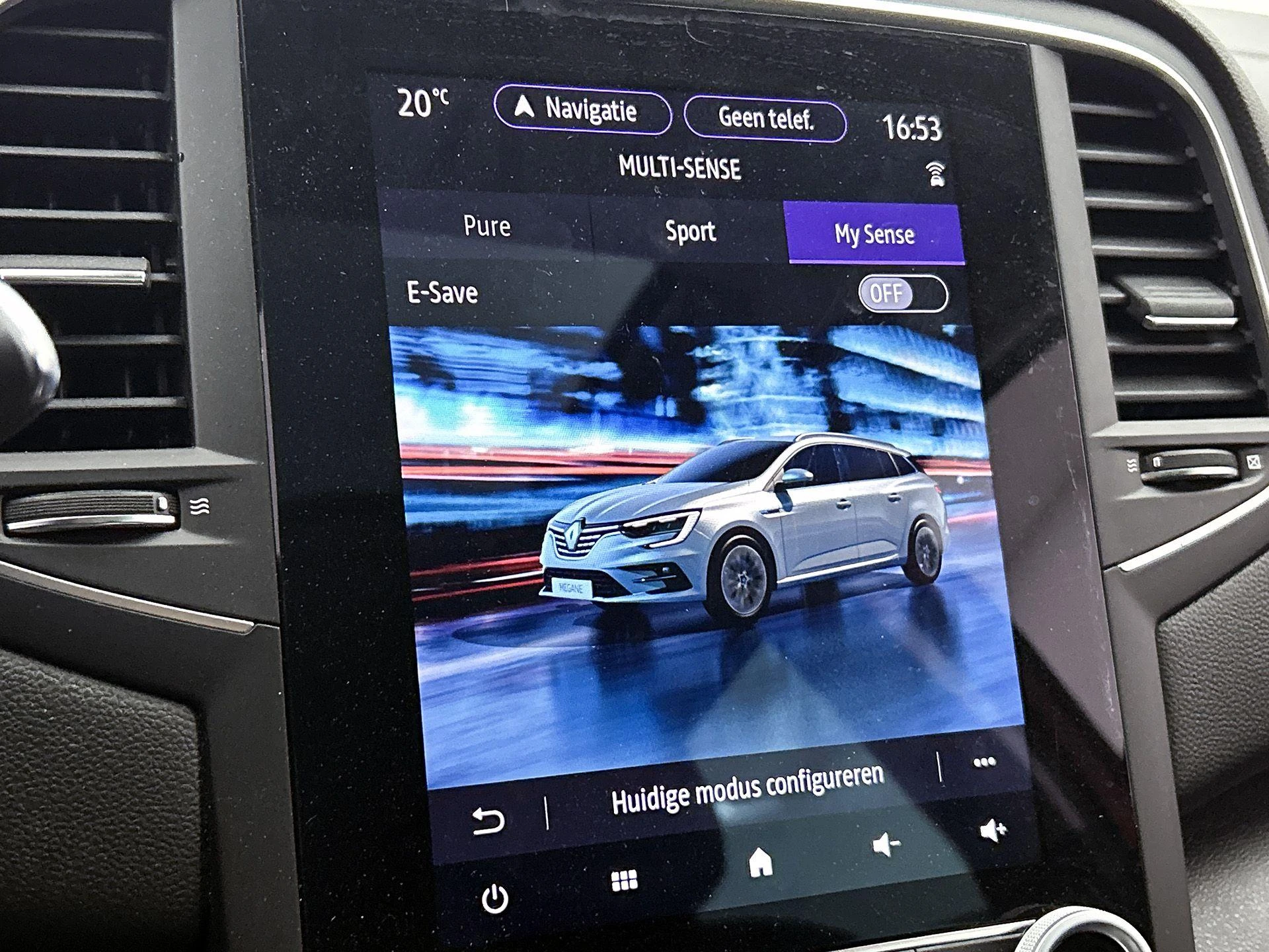 Renault-Megane E-Tech-image-9