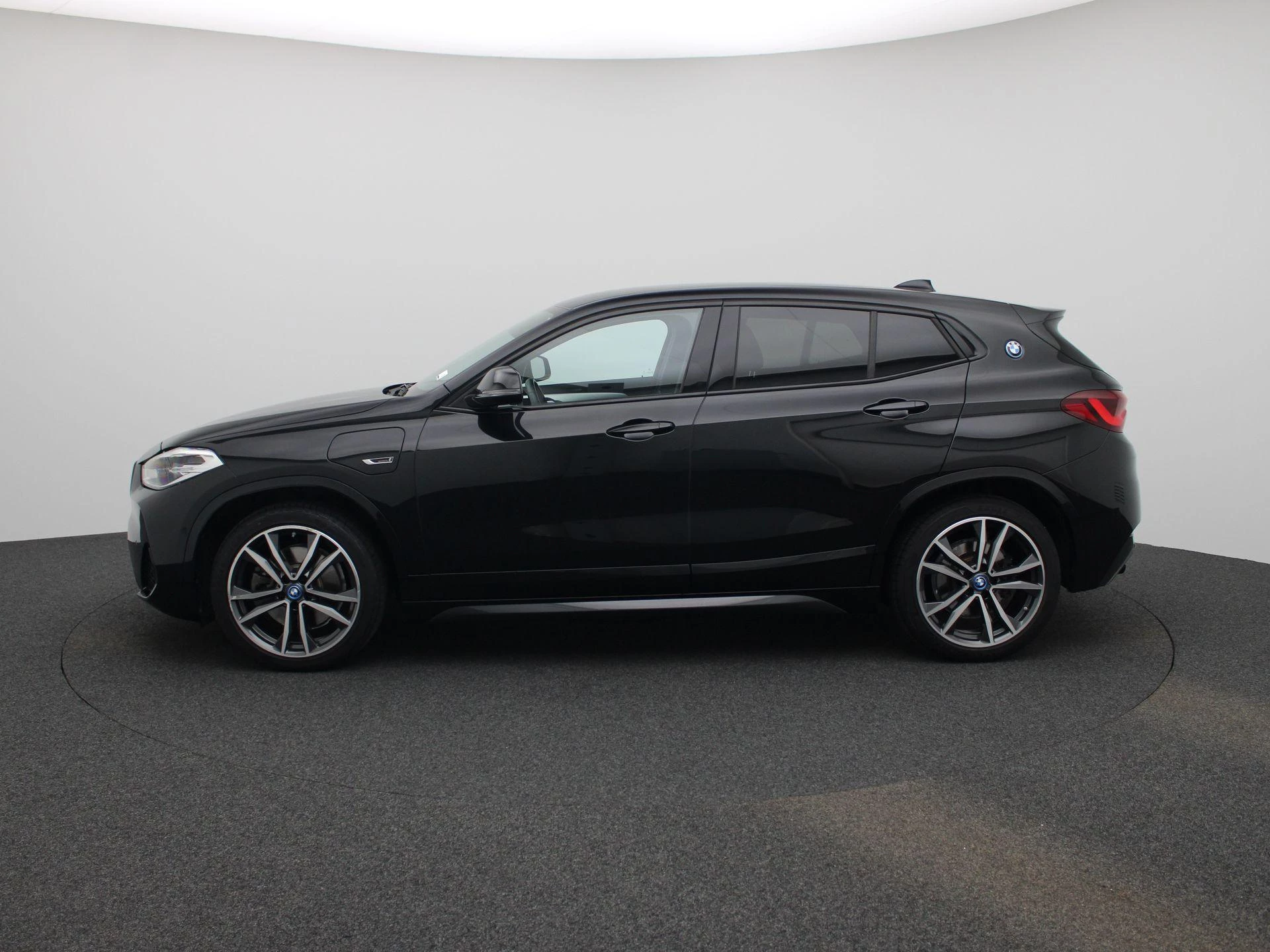 BMW X2 xDrive25e