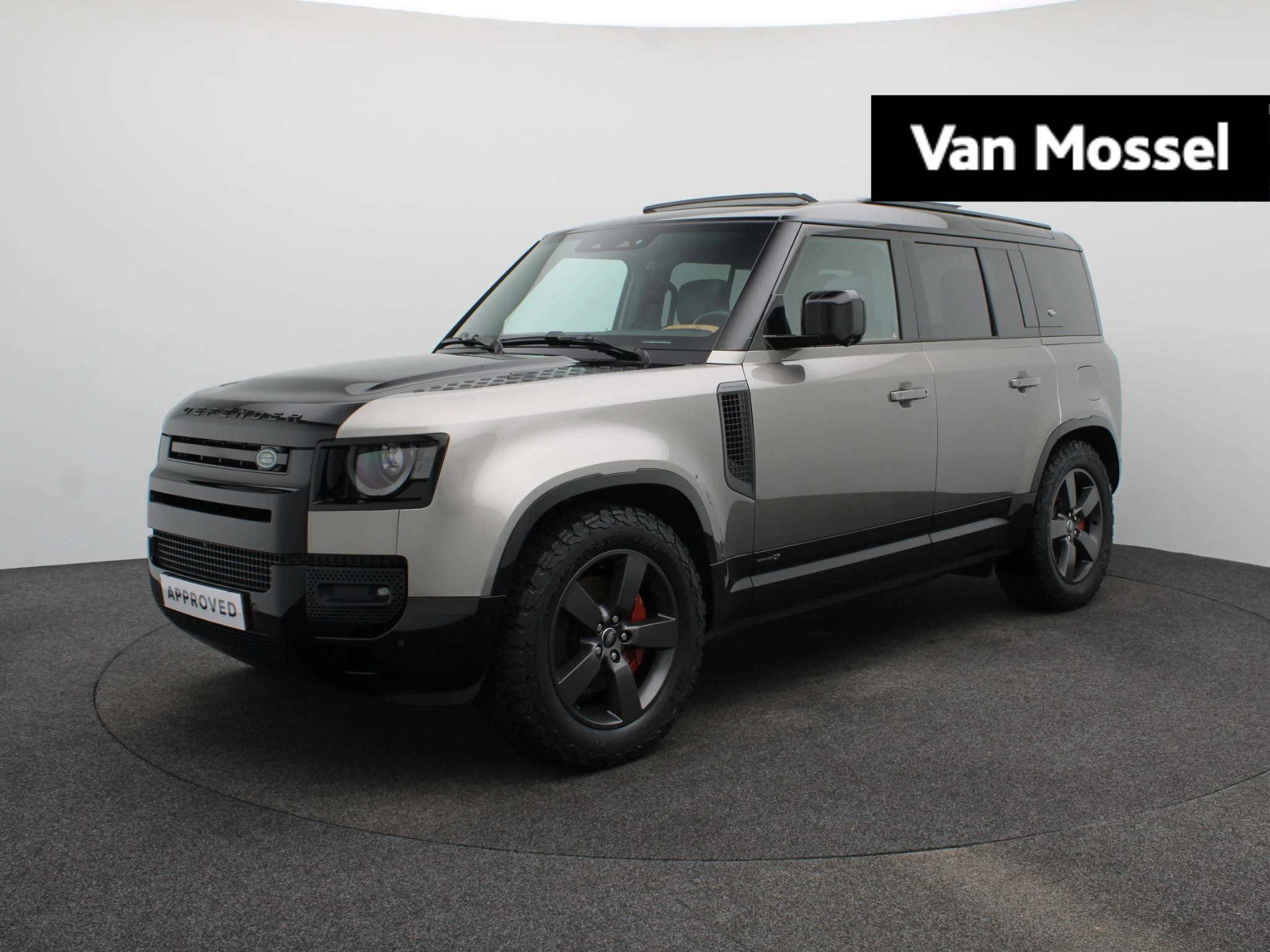 Land Rover-Defender-image-0