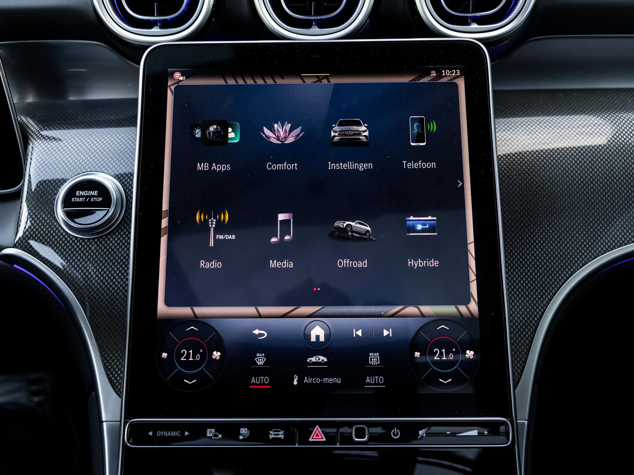 Mercedes-Benz-GLC-image-33