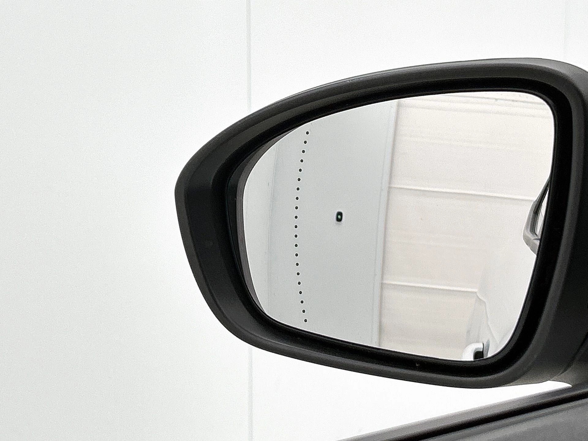 Renault-Clio-image-8