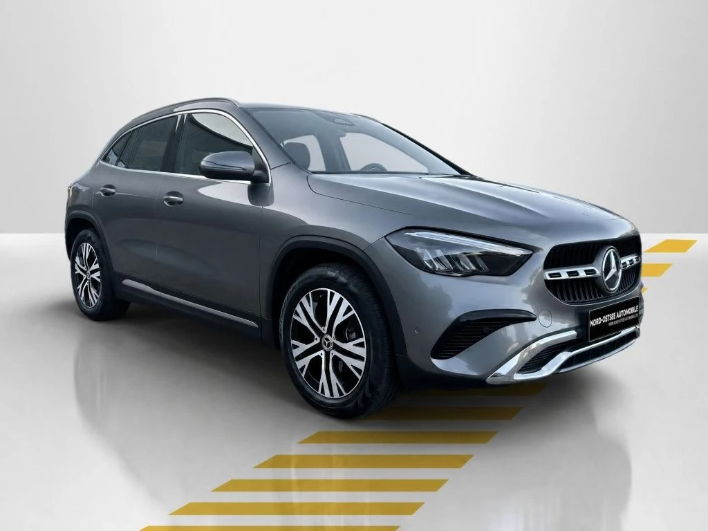 Mercedes-Benz-GLA 200 d-image-16
