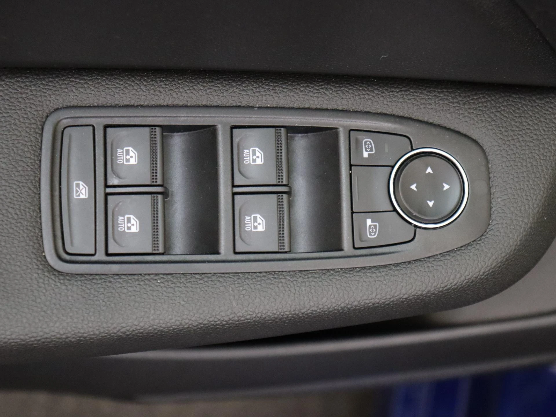 Renault-Clio-image-21