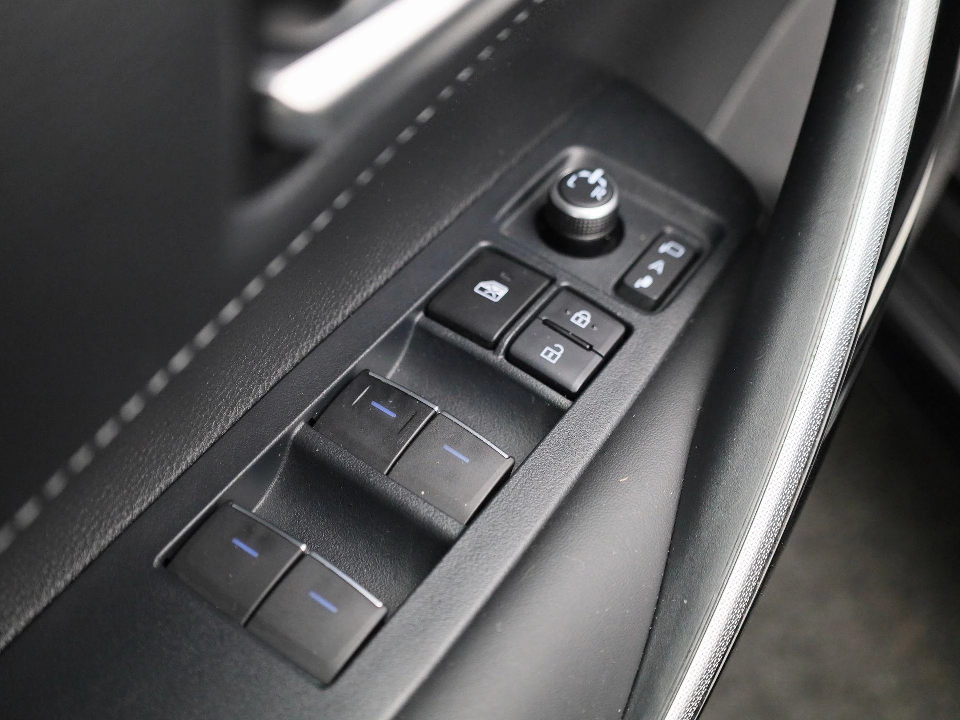 Toyota Corolla 1.8 Hybrid Business Plus