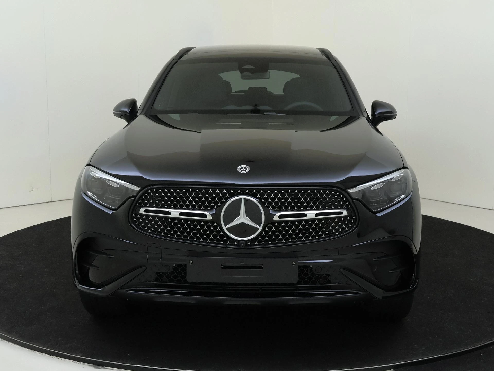 Mercedes-Benz-GLC-image-5