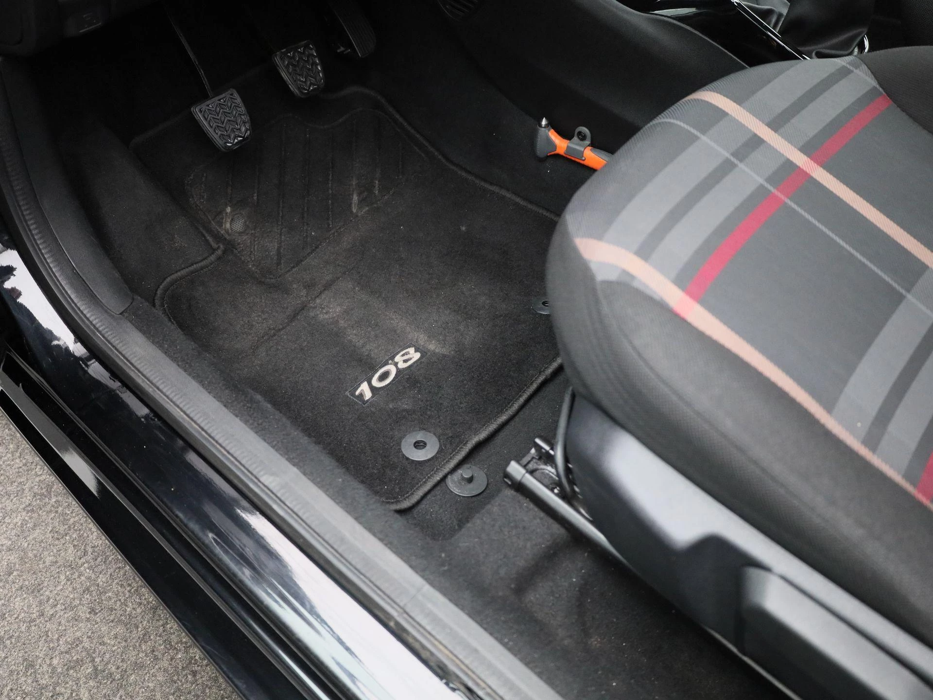 Peugeot 108 1.0 e-VTi Allure