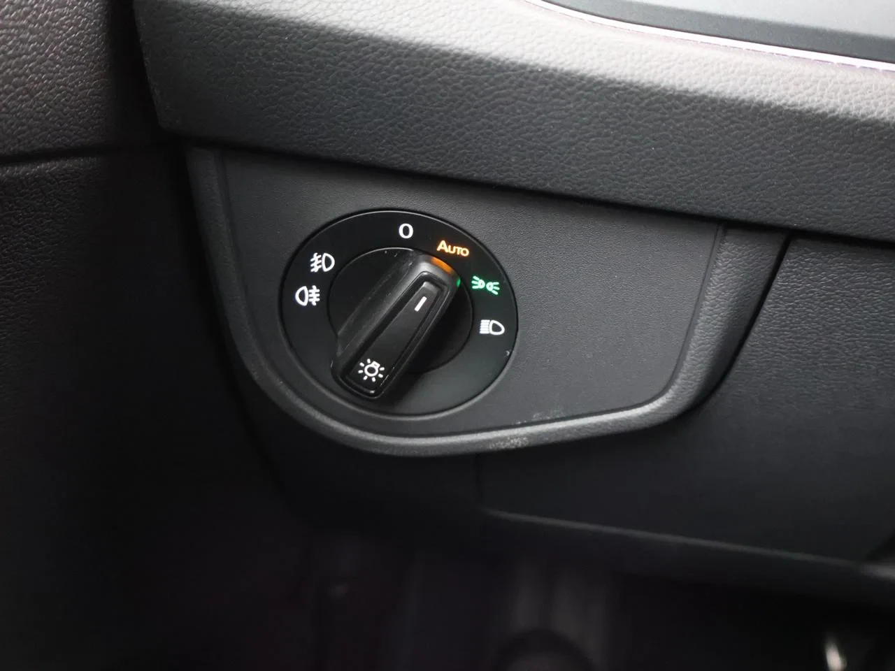 Volkswagen-Taigo-image-21