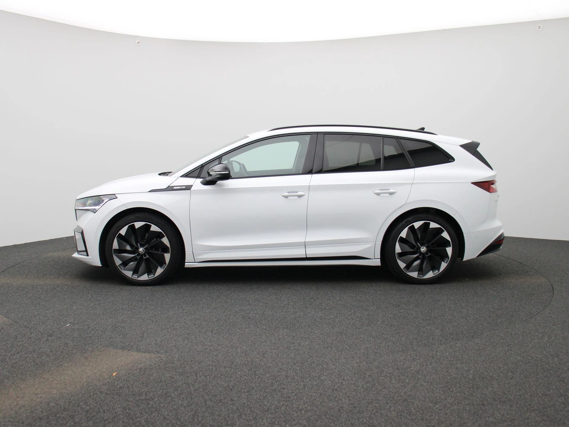 Škoda-Enyaq iV-image-3