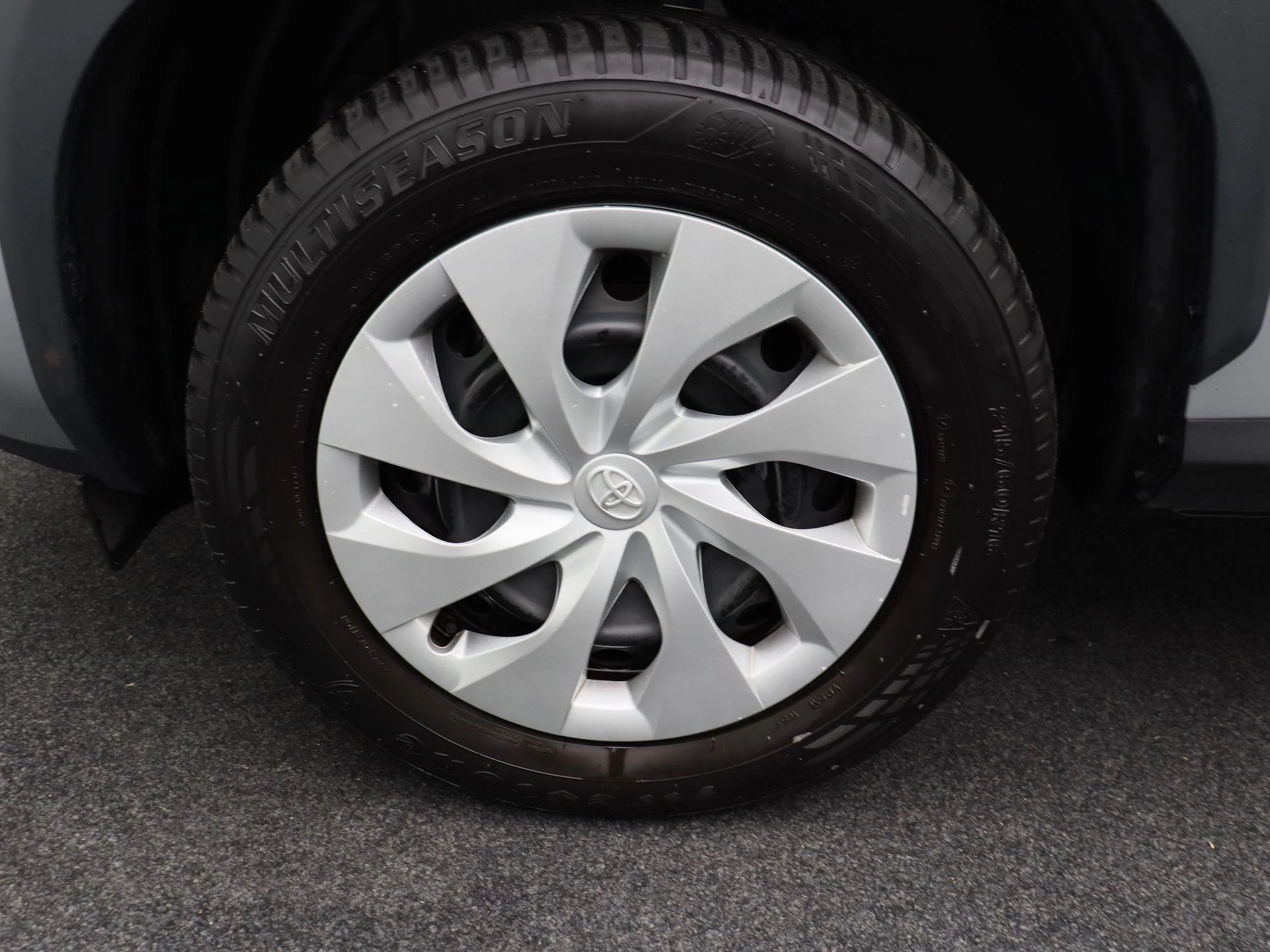 Toyota Yaris Cross 1.5 VVT-ie Hybrid 85kW Dynamic CVT