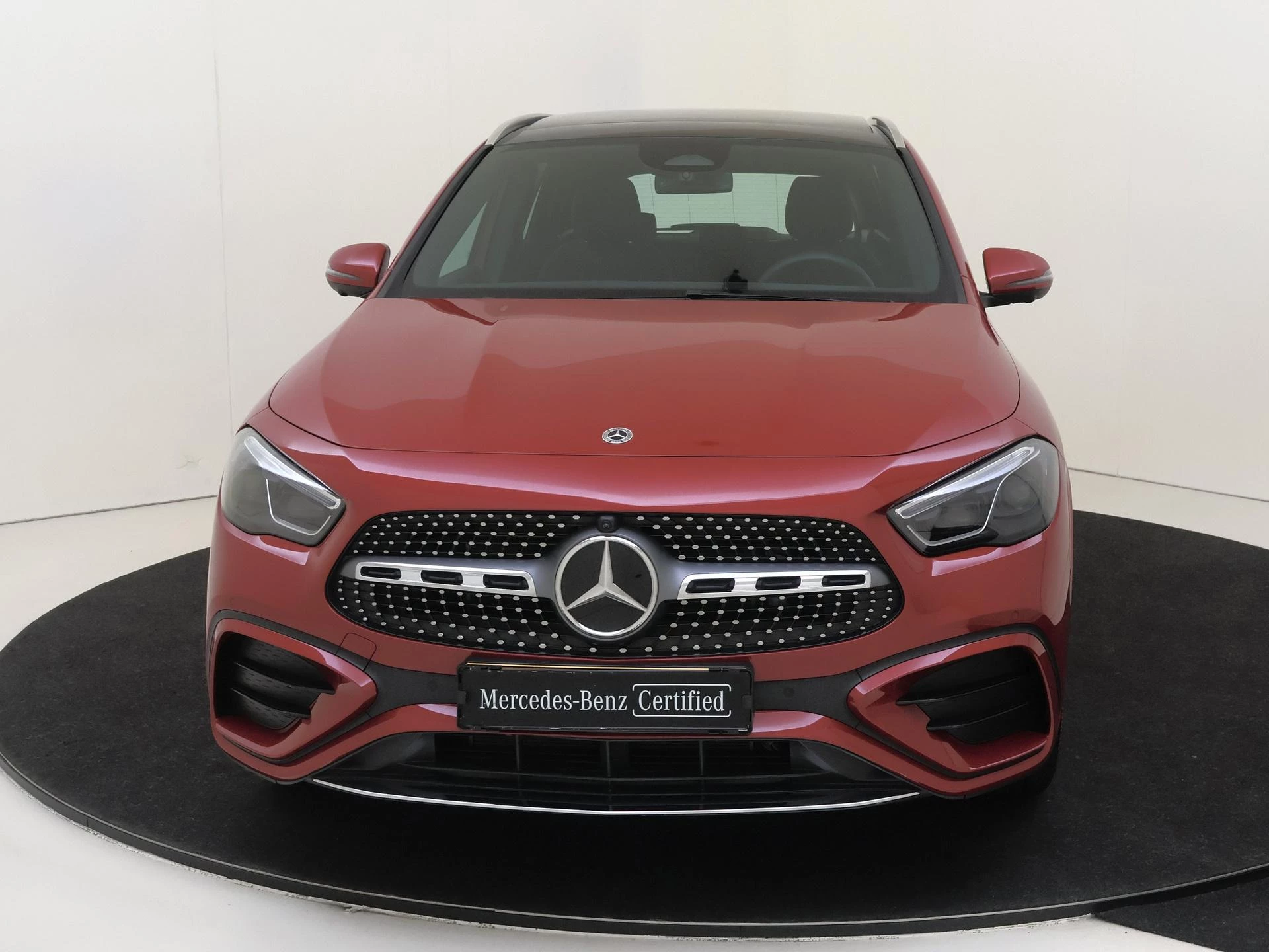 Mercedes-Benz-GLA-image-5