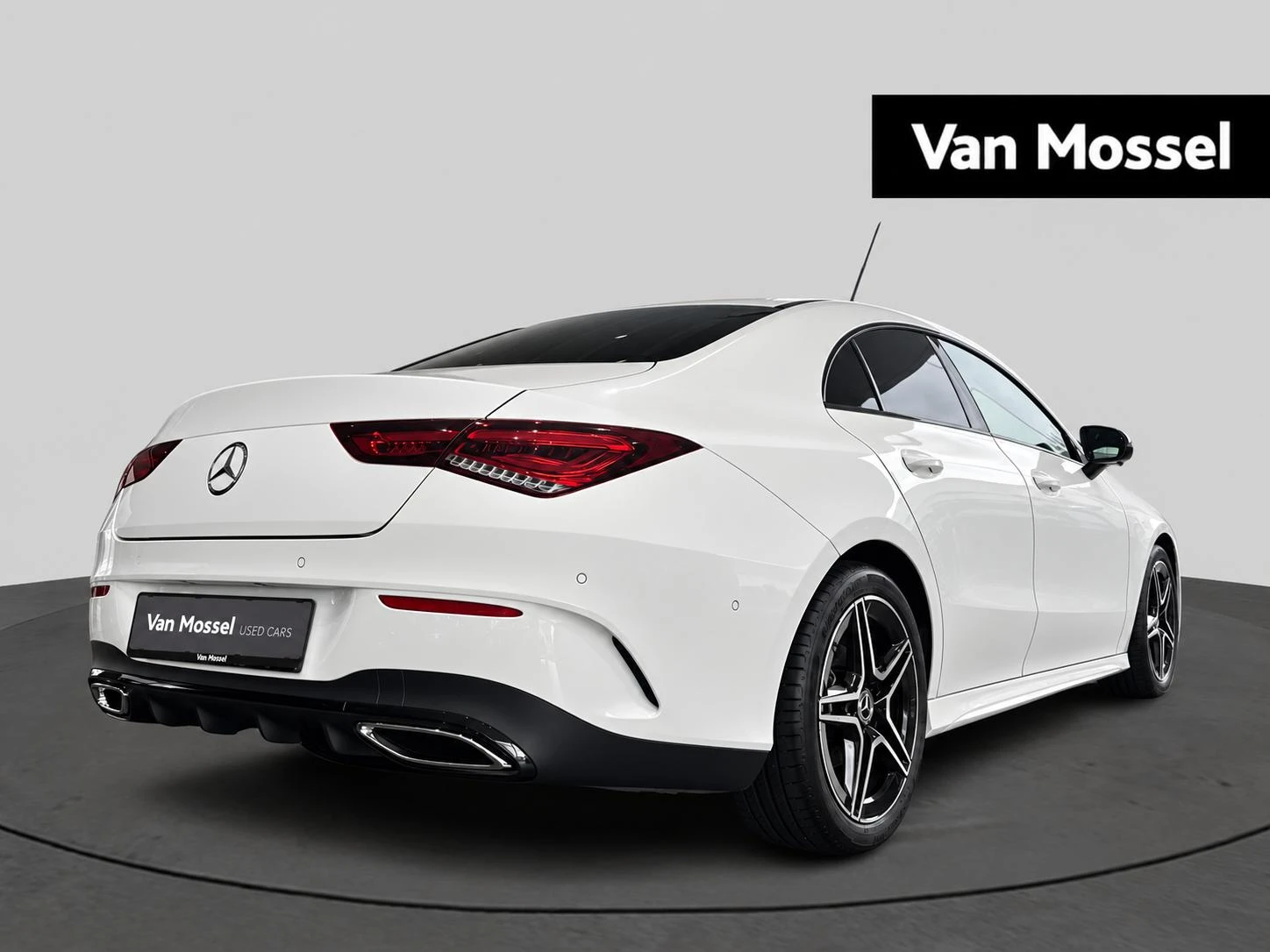 Mercedes-Benz-CLA-image-3